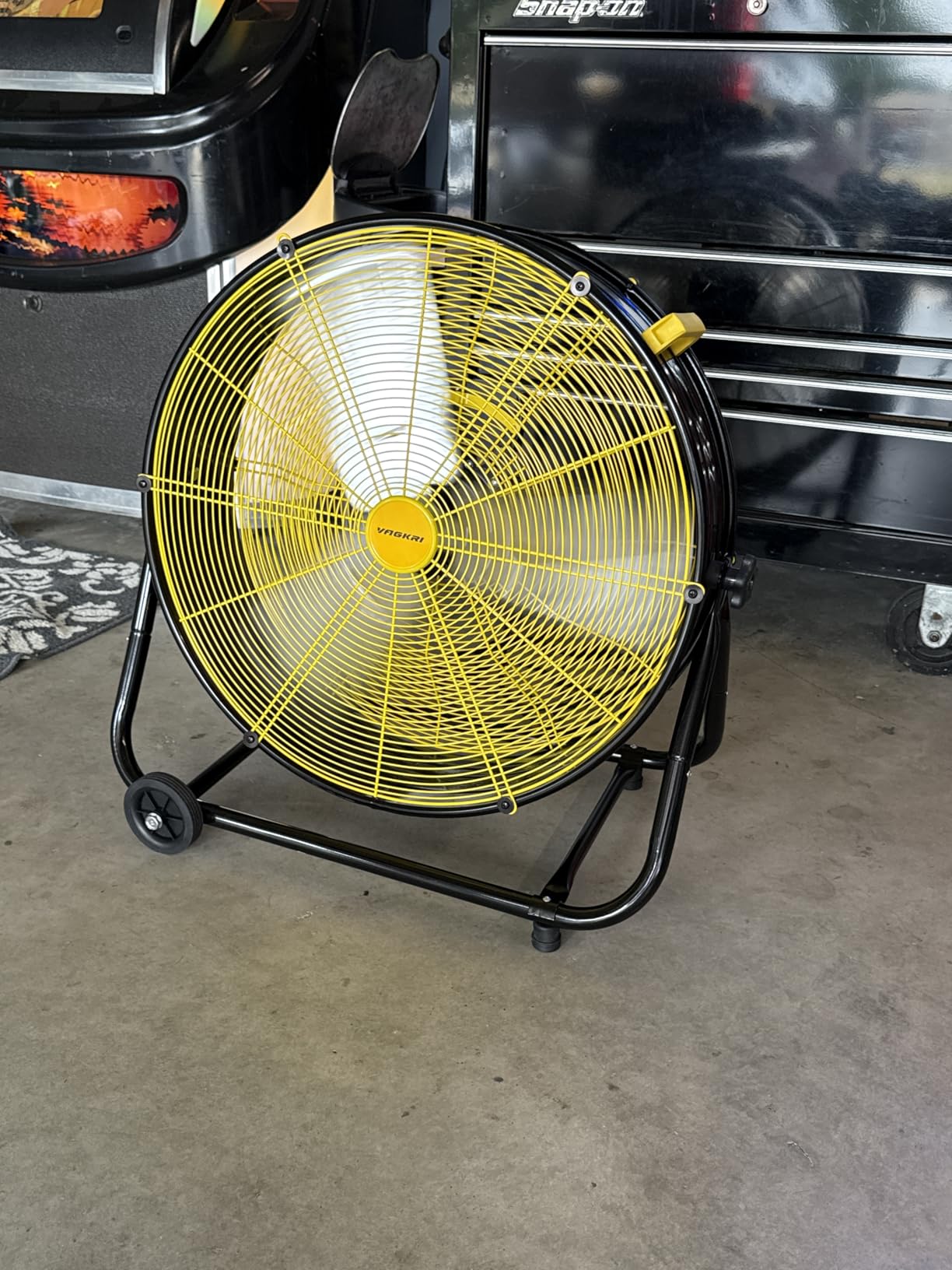 VAGKRI 24 Inch Industrial Drum Fan, 320W High Velocity Floor Fan, 3 Speed Heavy Duty Metal Air Circulator, 360 Degree Tilt with Casters Handle ETL Standard for Patios, Warehouse, Commercial, Basement customer photo 2