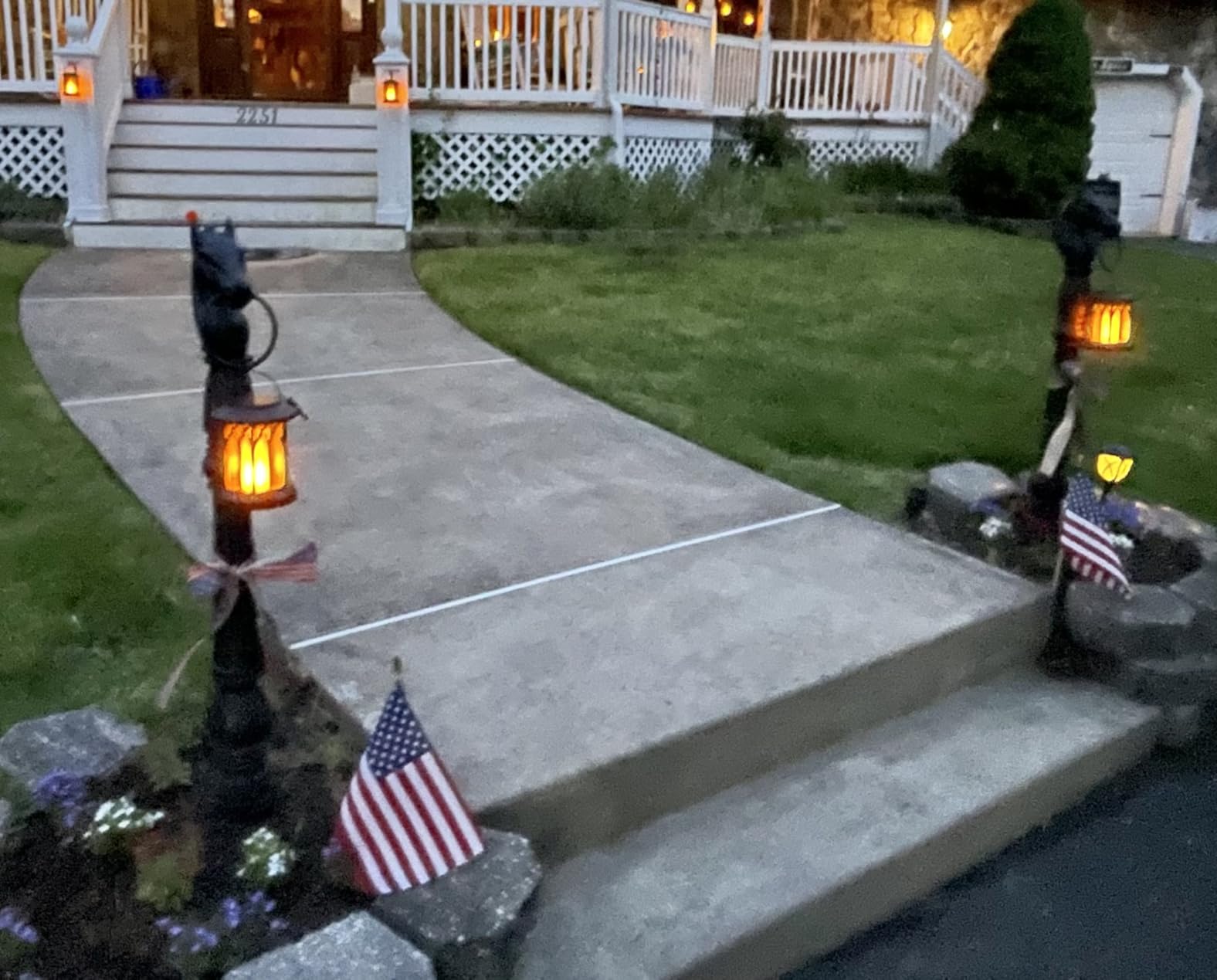 KOOPER 4 Pack Solar Lantern Outdoor Lights, Upgraded Flickering Flame Solar Lanterns Lights Outdoor Waterproof, Hanging Lantern Decorative, Solar Powered Lanterns for Yard Patio Path Tree Garden Decor customer photo 2