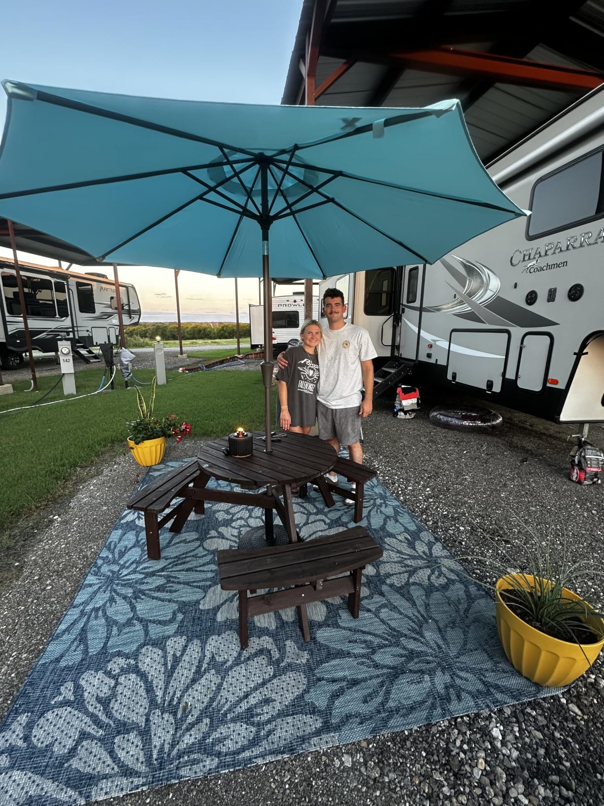 JEAREY 9FT Outdoor Patio Umbrella Outdoor Table Umbrella with Push Button Tilt and Crank, Market Umbrella 8 Sturdy Ribs UV Protection Waterproof for Garden, Deck, Backyard, Pool (Dark Blue) customer photo 1