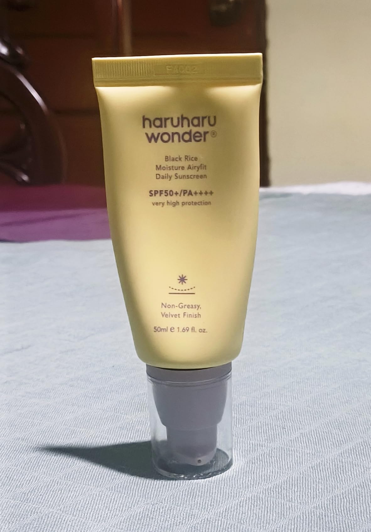 Haruharu Wonder Black Rice Moisture Airyfit Daily Sunscreen SPF 50 - Velvet Finish, No White Cast, Hydrating, Moisturizing, Korean Skin Care, Vegan, Clean Beauty, 1.69 fl oz customer photo 2