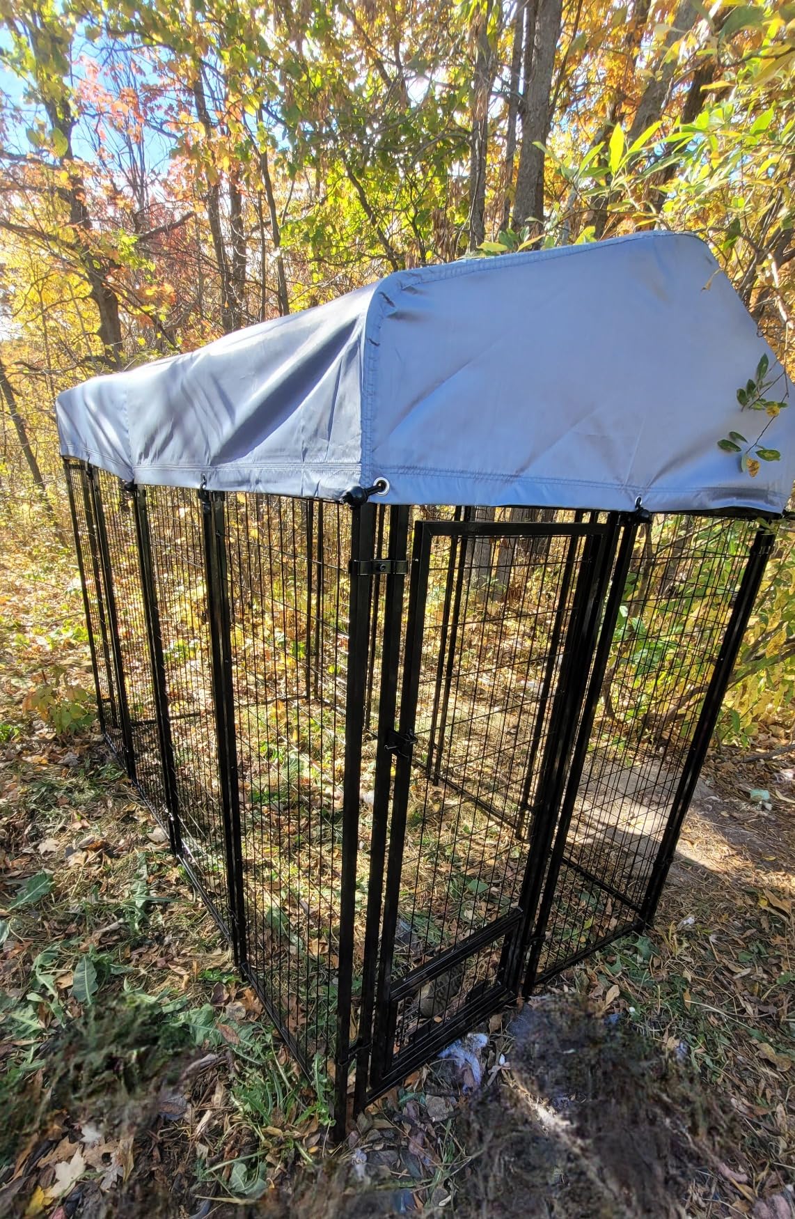 LEMBERI Heavy Duty Large Outdoor Dog Kennel 8x4x6 FT, Escape-Proof Dog Run with Double-Latch Gate, Heat Dissipation Sunshade Cover & 2 Stainless Steel Bowls, Galvanized Steel Dog Cage Enclosure customer photo 2