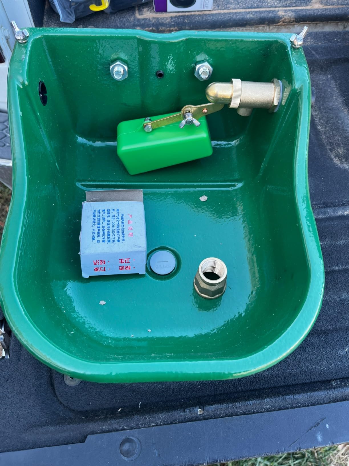 Automatic Stock Waterer for Horses, Cattle, Dog, Hog, Livestock, Heavy Duty Cast Iron, Extra Large Farm Animal Waterer Dispenser with Drainage Hole customer photo 1