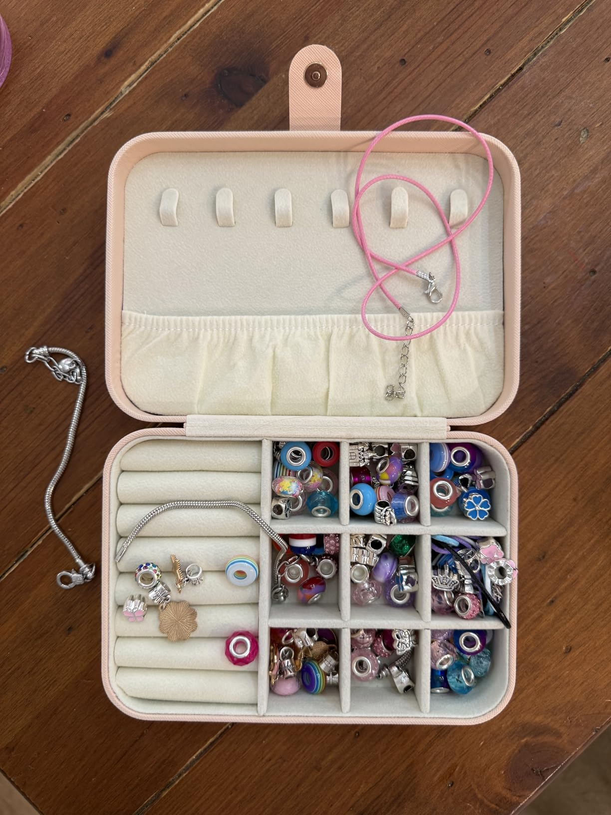 UFU Charm Bracelet Making Kit, 120Pcs DIY Jewelry Making Kit Arts & Crafts Gift for Girls 5-12, A Sweet Birthday Gift & Toy to Inspire Imagination & Creativity, with Portable Jewelry Box customer photo 1