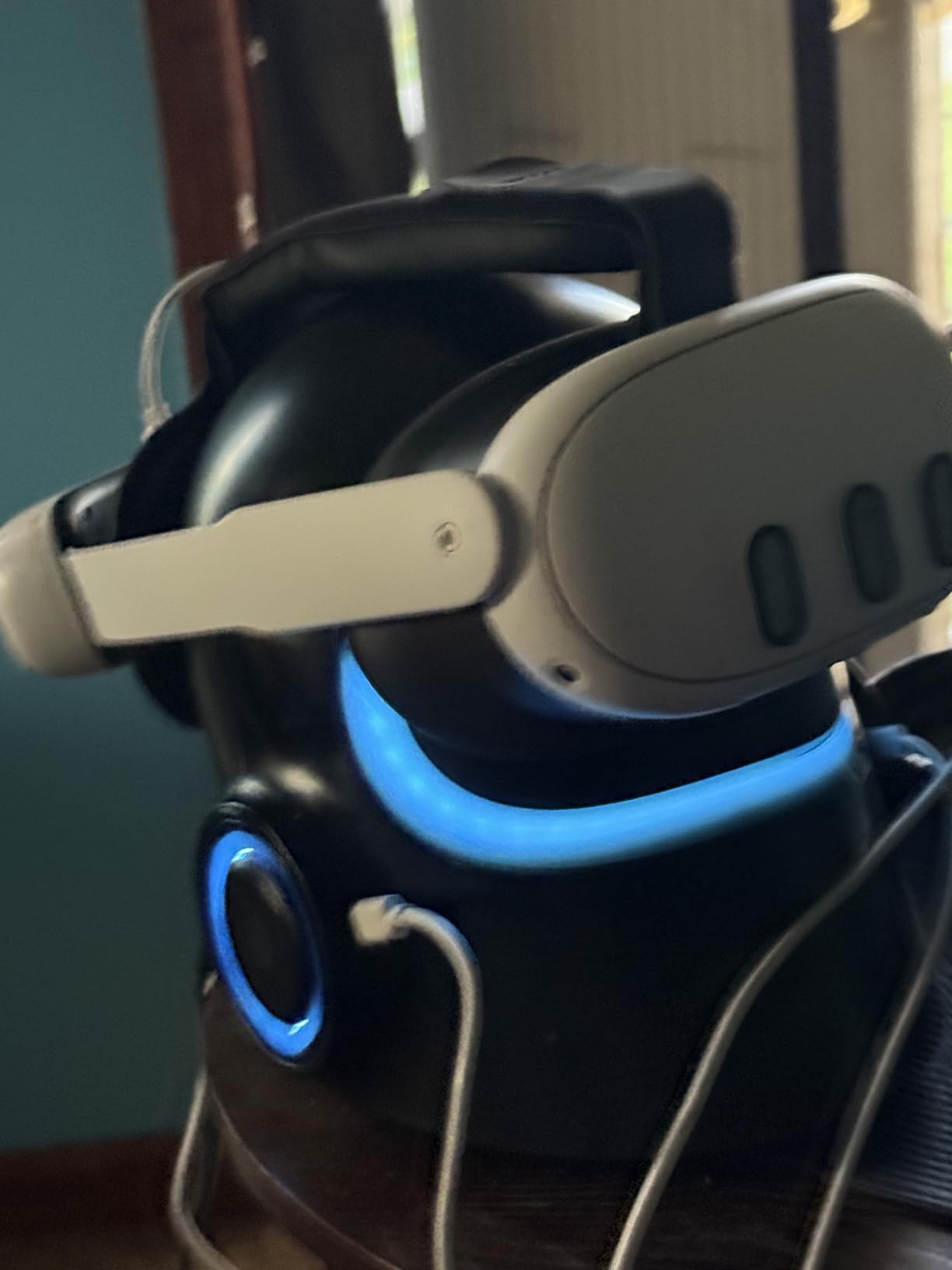 Meta Quest 3 512GB | VR Headset - Thirty Percent Sharper Resolution - 2X Graphical Processing Power - Virtual Reality Without Wires - Access to 40+ Games with a 3-Month Trial of Meta Horizon+ Included customer photo 2
