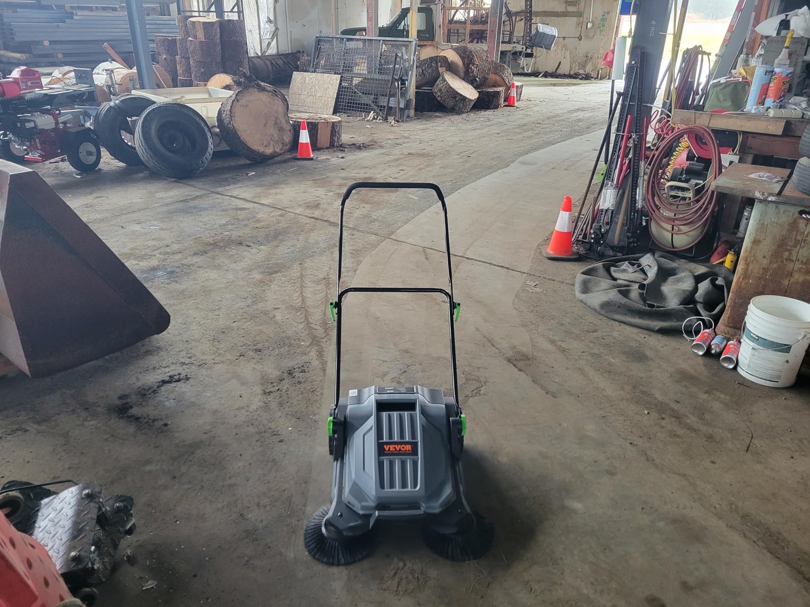 VEVOR Walk-Behind Hand Push Floor Sweeper, 25.6