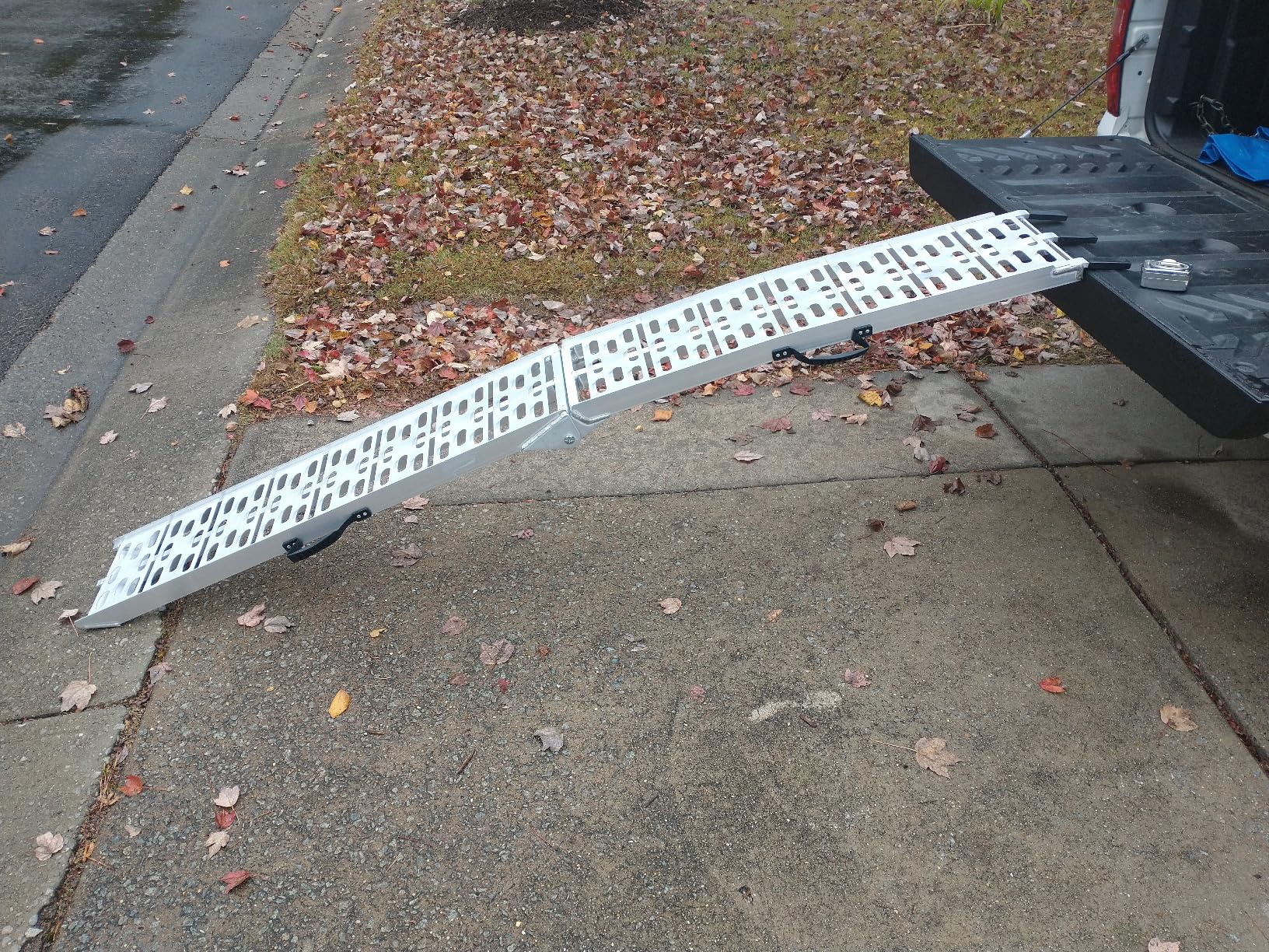 7.5 FT Aluminum Loading Ramps for Pickup Trucks | 1500 lbs Capacity ATV, Motorcycle, Lawn Mower, Dirt Bike, UTV Loading | Foldable, Lightweight with Rubber Handles | 2PC Set customer photo 2