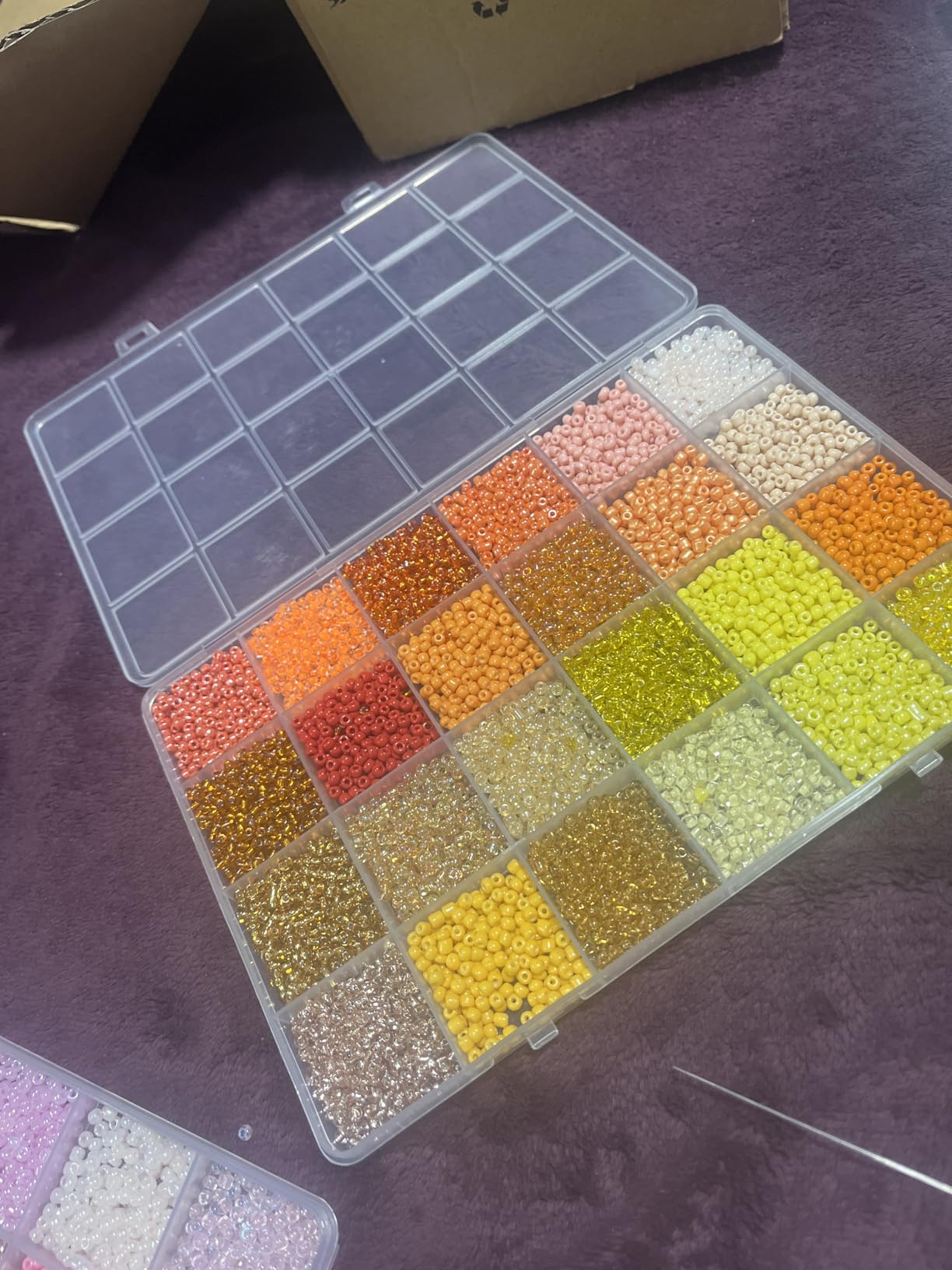 EuTengHao 57600pcs 2mm Glass Seed Beads Small Craft Beads for DIY Bracelet Necklaces Crafting Jewelry Making Supplies with Beading Needles Elastic Strings (144 Colors, 400Pcs Per Color) customer photo 2