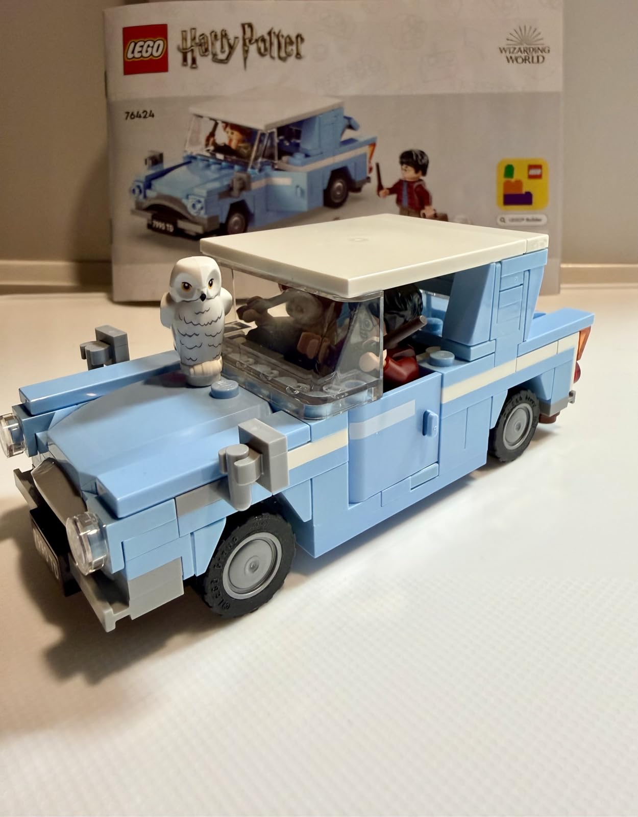 LEGO Harry Potter Flying Ford Anglia Buildable Car Toy (76424) customer photo 1
