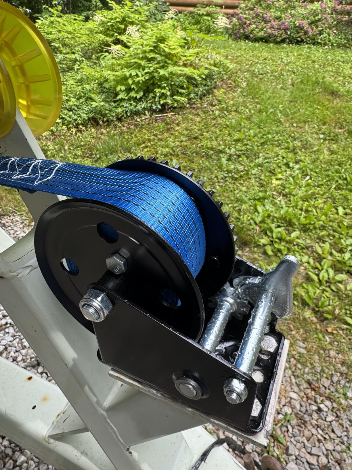 1600lbs Heavy Duty Boat Trailer Winch with 26FT Strap, 2-Way Ratchet & 4:1 Gear Trailer Winch, Portable Hand Crank Winch for Boat, Truck, Trailer, RV, ATV, Jet Ski customer photo 2