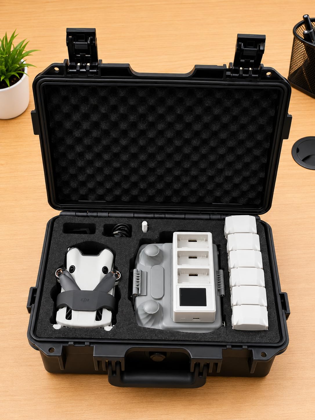 Lykus Titan MM410 Waterproof Hard Case for DJI Mini 4 Pro/Mini 3/Pro and RC2/RC/RC-N2/N1, Support 7 batteries and RC lanyard [CASE ONLY] customer photo 2
