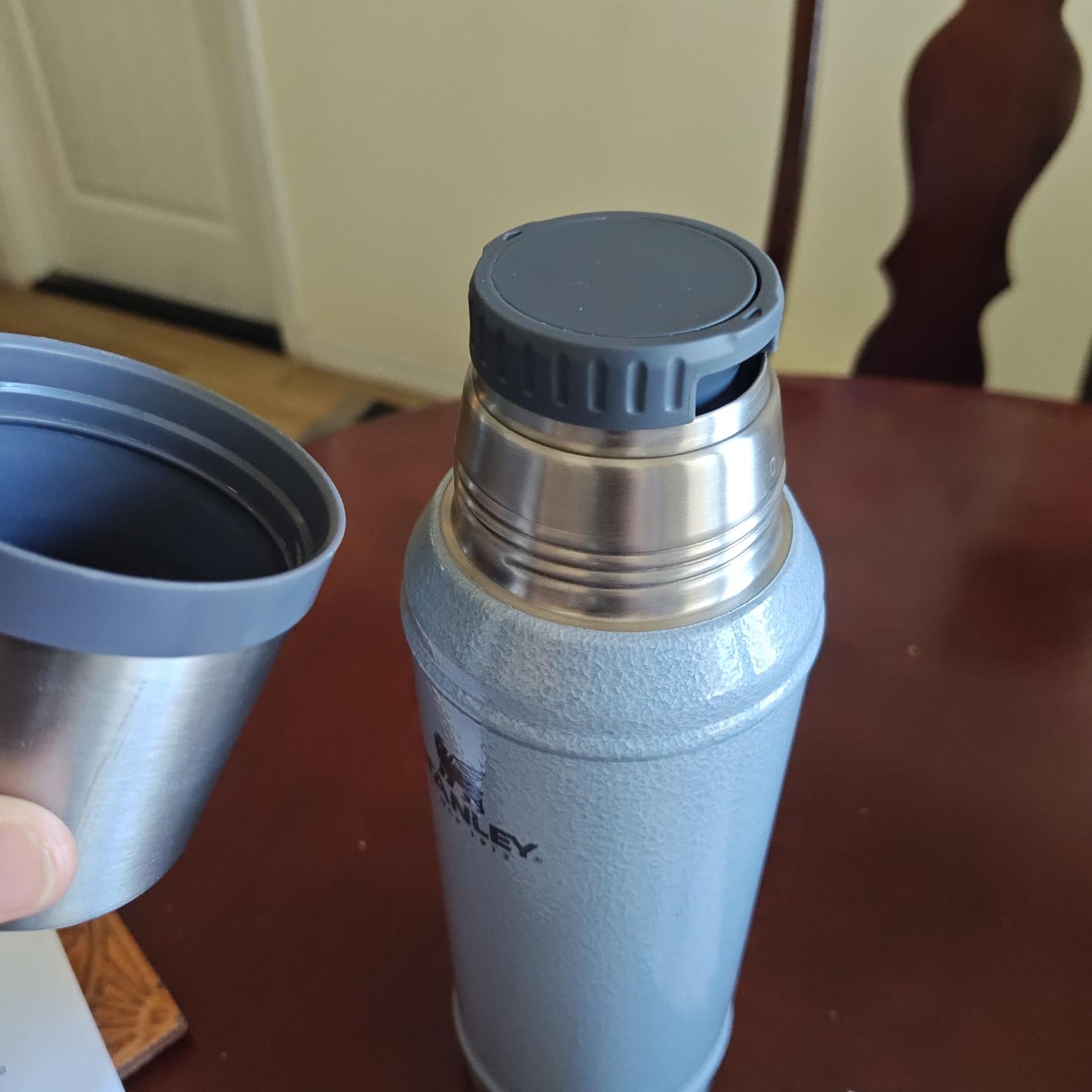 Classic Legendary Vacuum Bottle 1.1 qt | Wide Mouth with Leakproof Cup Lid | Keep Drinks Hot or Cold | Packable for Travel | Insulated Stainless Steel Thermal Bottle | BPA-Free | Hammertone Green customer photo 1