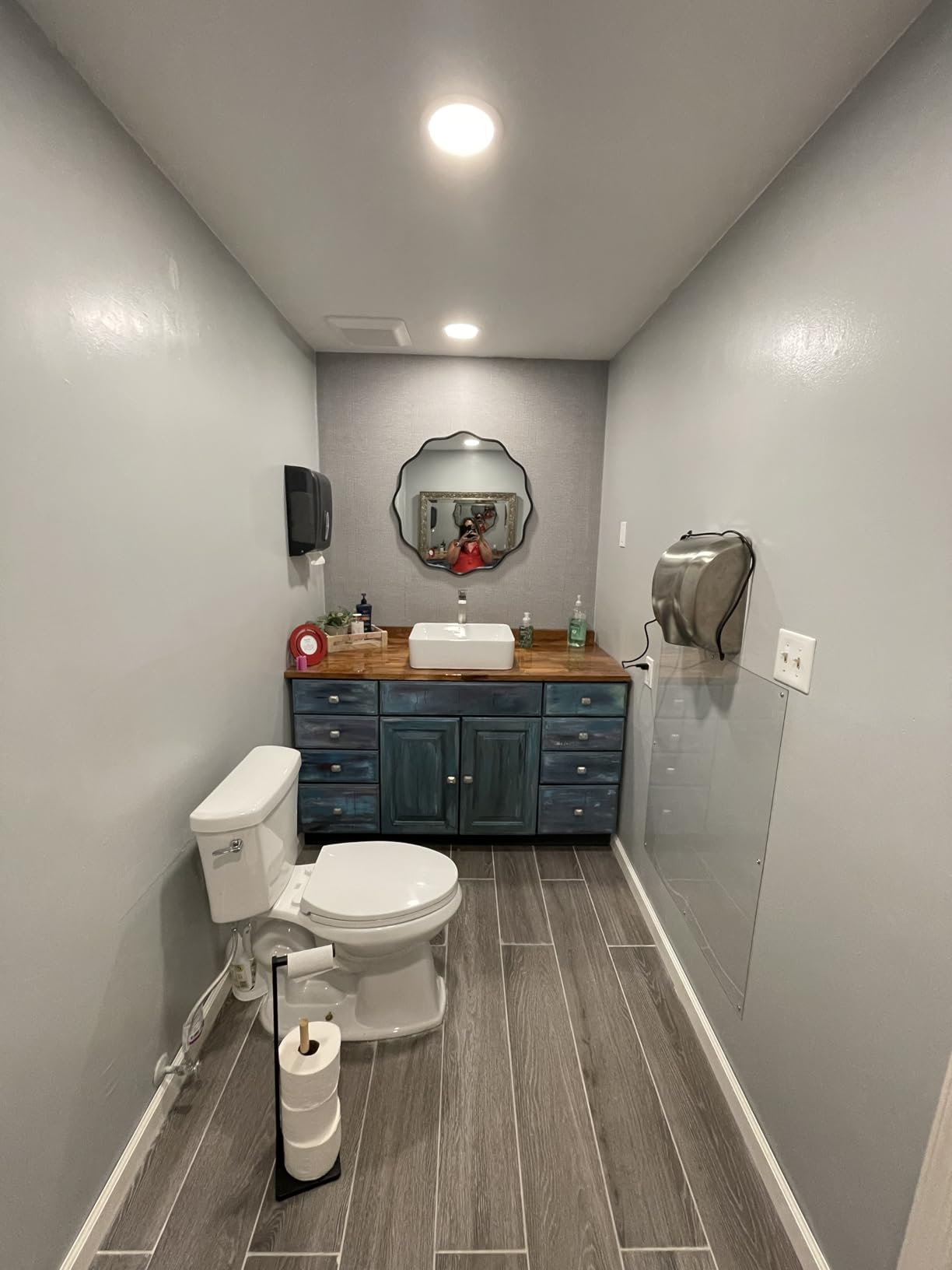 VEVOR Heavy Duty Commercial Hand Dryer, 1300W Automatic High Speed Stainless Steel Warm Wind Hand Blower, 120V Plug in/Hardwired Two Power Options customer photo 2