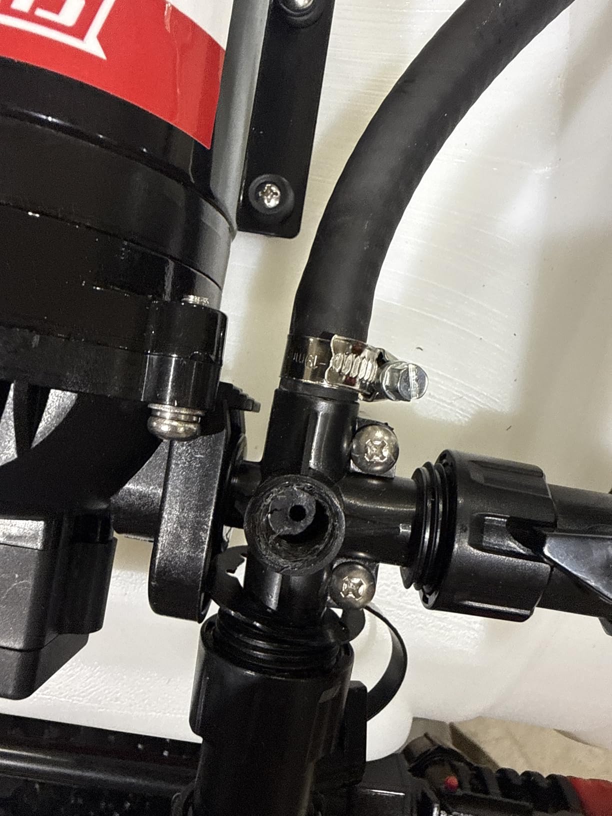 Chapin 97714: Made in The USA 25-Gallon Tow-Behind 2.5GPM/12V EZ Mount Deluxe Multi-Purpose ATV/UTV Tank Sprayer for Lawn & Garden, Farm & Acreage, Weed Control, w/ 2-Nozzle Spray Boom Attachment customer photo 2