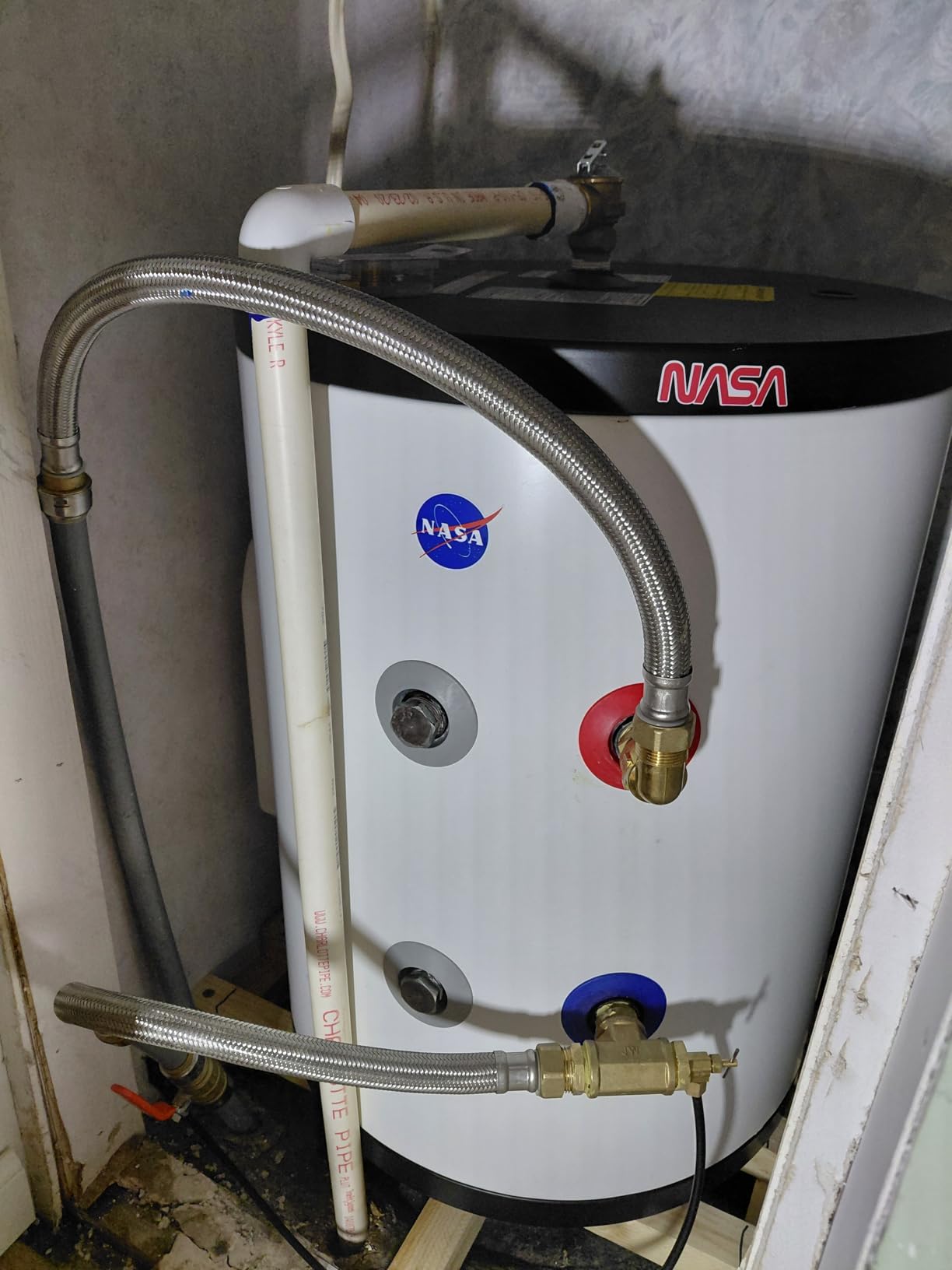 CAMPLUX Tank Water Heater Electric,10 Gallon Point of Use Hot Water Heater (ME100B) 120V 1500W, Easier Using with Adjustable Thermostat, Save Time, UL Listed customer photo 1