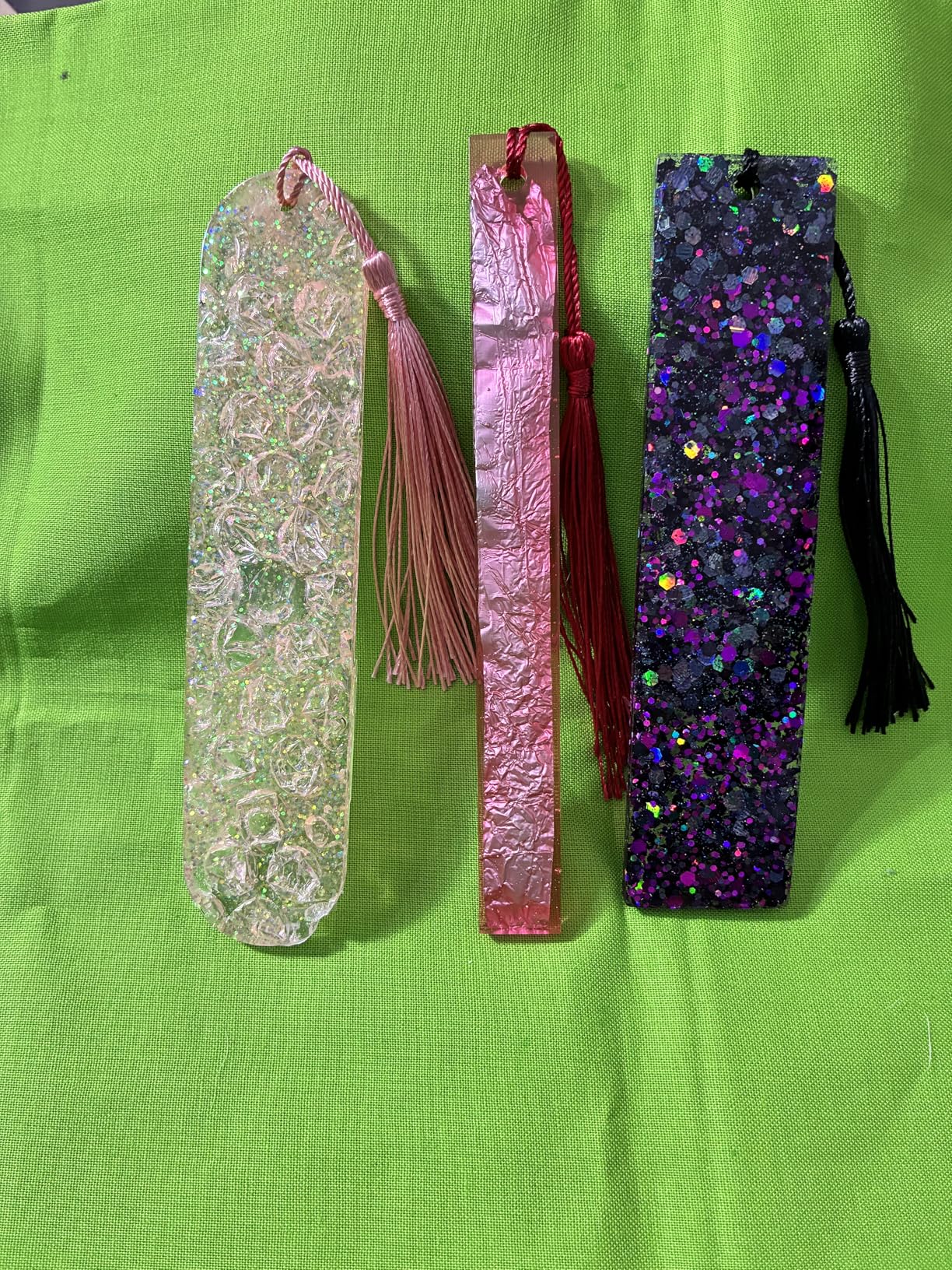 RESINWORLD Set of 3 Shiny Bookmarks Silicone Mold, Bookmark Resin Mold with Tassels, Small Medium Rectangle Bookmark Mold customer photo 1