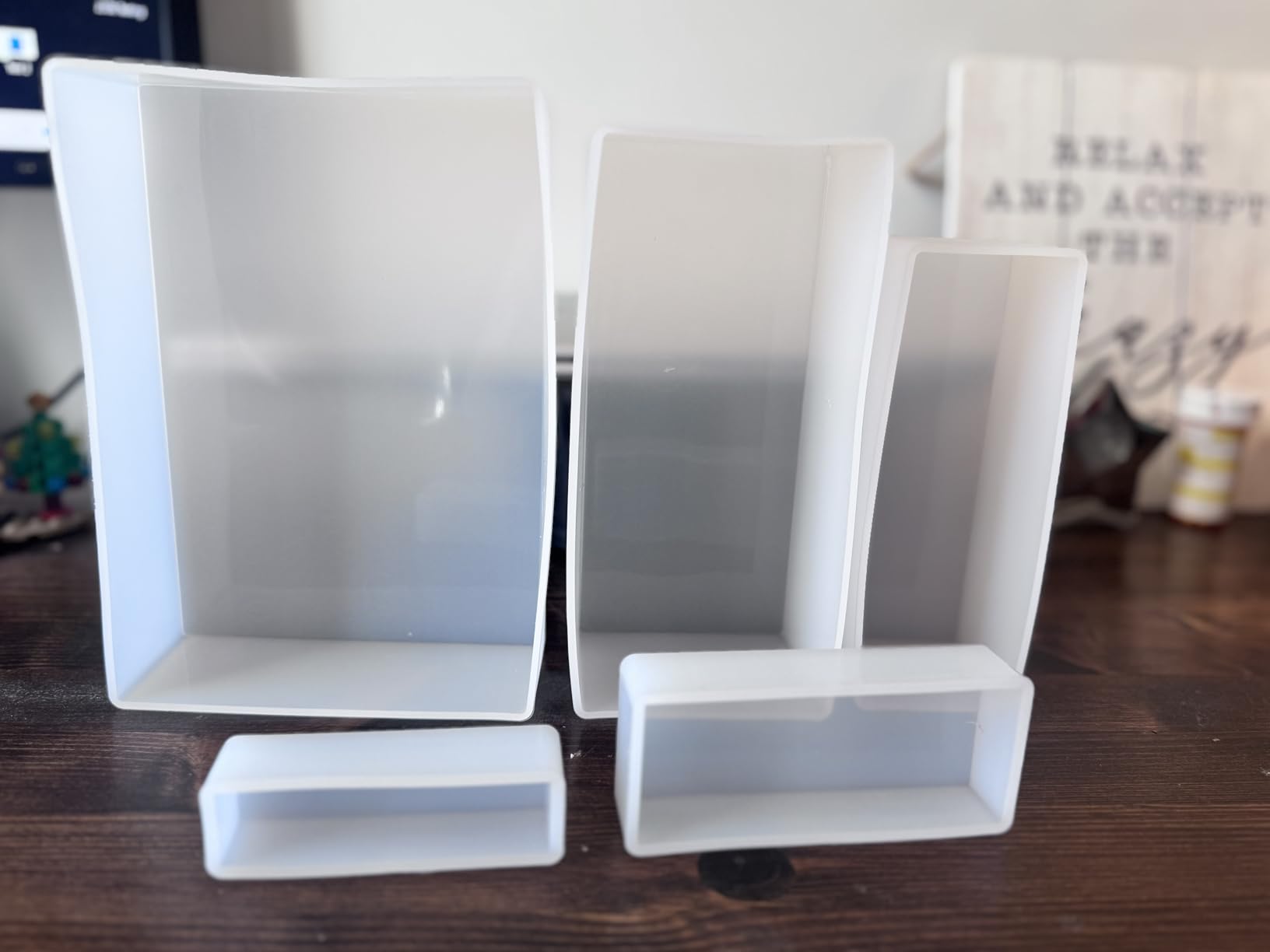 Large Resin Molds, Rectangle Silicone Molds for Epoxy Resin, 5 PCS Cuboid Resin Moulds with Wooden Support, Deep Casting Molds for Preserving Flowers, Insect Specimens, DIY Gifts, Furniture Decoration customer photo 2