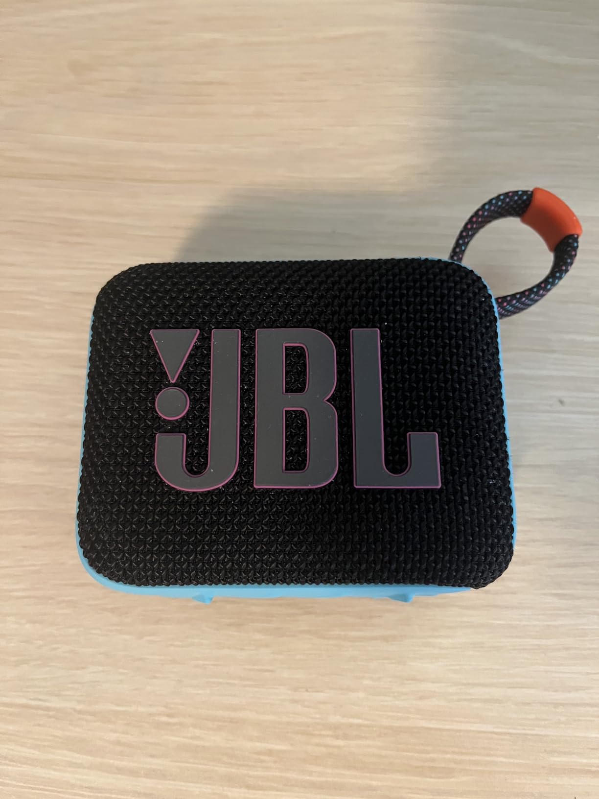 JBL Go 4 - Ultra-Portable, Waterproof and Dustproof Bluetooth Speaker, Big JBL Pro Sound with Punchy bass, 7-Hour Built-in Battery (Black) customer photo 2