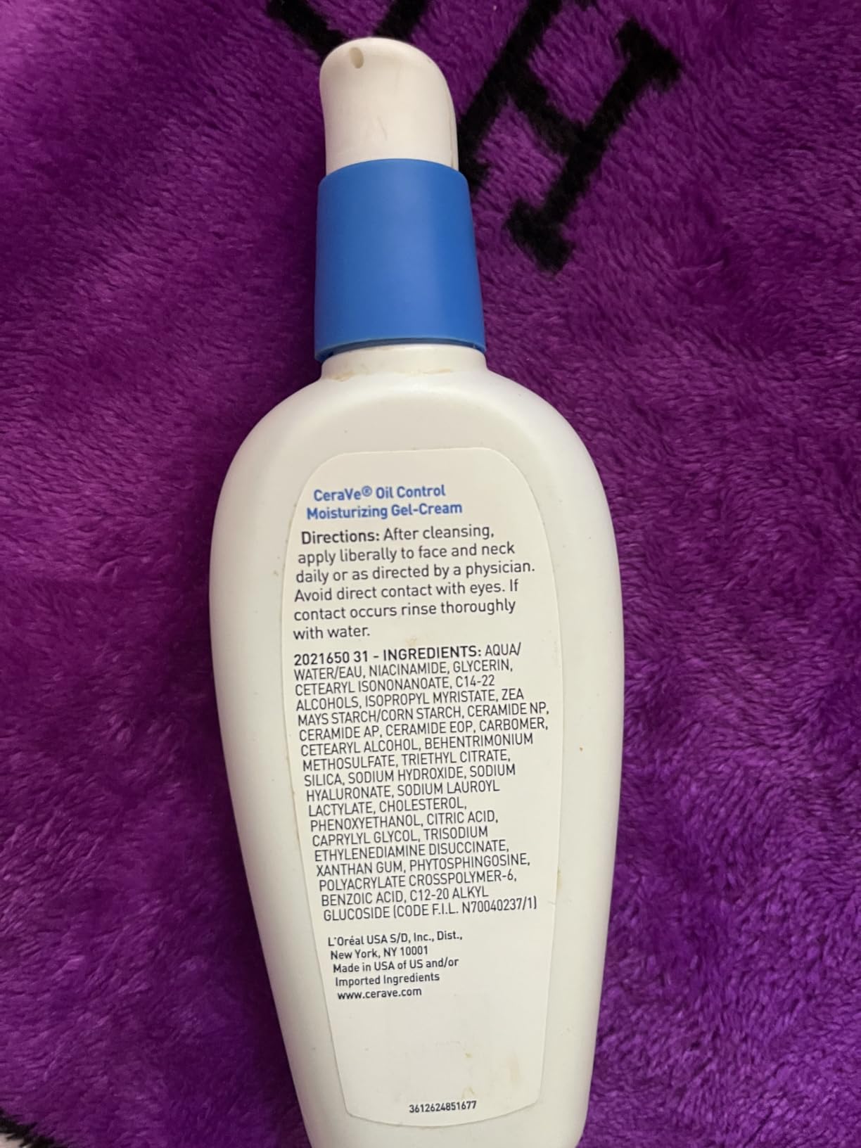 CeraVe Oil Control Moisturizing Gel-Cream, Face Moisturizer for Oily Skin, Niacinamide, Hyaluronic Acid & Oil Absorbing Technology, Non-Comedogenic, Fragrance Free & Oil-Free customer photo 2