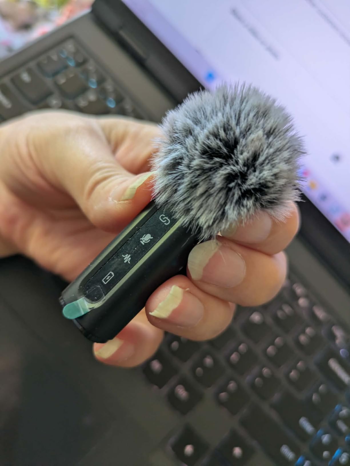 USB C Lavalier Microphone Wireless Mini Mic for Type-C Android Phone/Tablet/PC Video Recording Clip-on Mics with Rotatable Clip&Denoise Recording, Ideal for Vlog Tiktok Youtube Podcast Content Creator customer photo 1