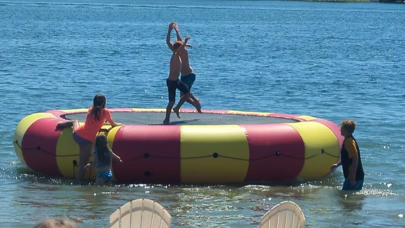 VEVOR Inflatable Water Bouncer, 15ft Recreational Water Trampoline, Portable Bounce Swim Platform with 3-Step Ladder & Electric Air Pump, Kids Adults Floating Rebounder for Pool, Lake, Water Sports customer photo 1