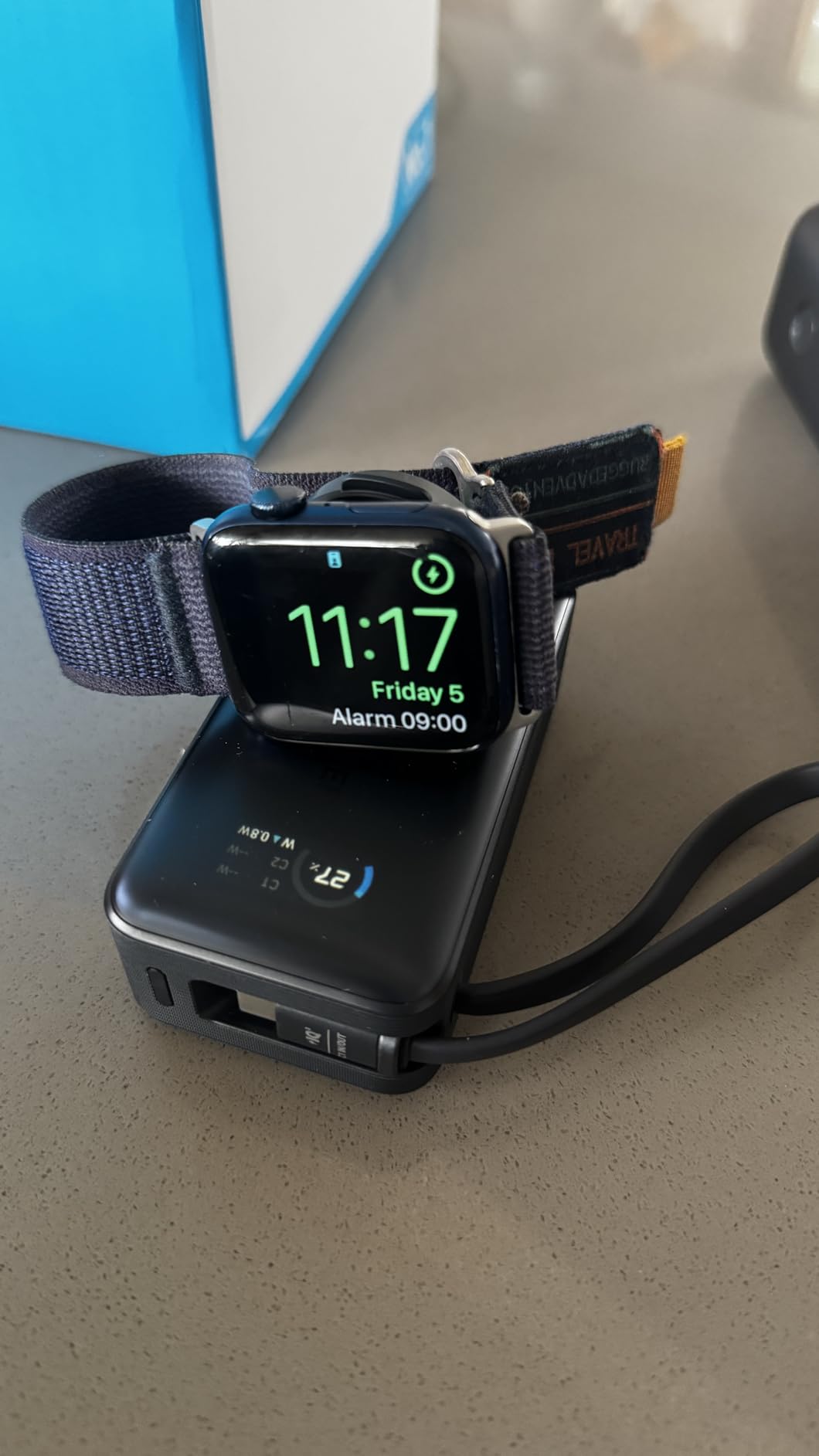 Anker MagGo Power Bank for Apple Watch, Officially Certified 10,000mAh Compact Battery Pack with Built-in USB-C Cable, 35W Max, for iPhone 15 Series, Samsung, iPad, AirPods, and More(Black) customer photo 2