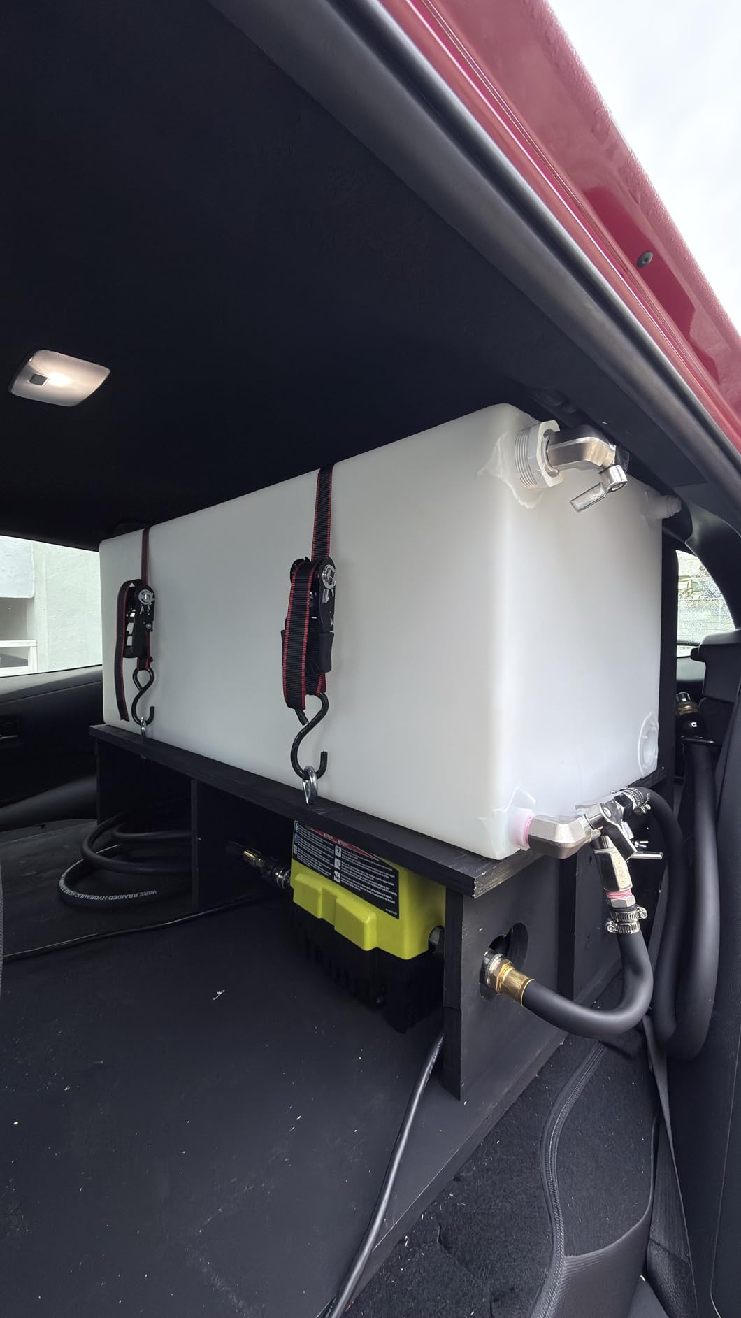 19 Gallon RV Fresh Water Tank, Potable Water Storage Tank for Drinking, Cooking, Cleaning, Showering, for Campers, Trailers, Motorhomes, RVs, Cube Shape, 30