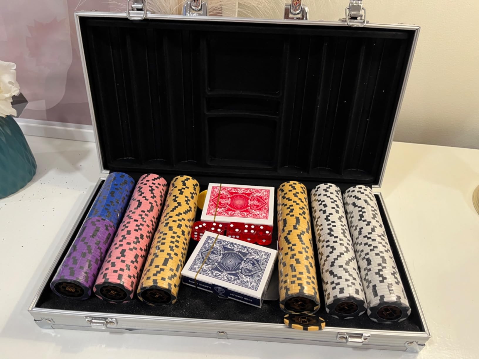 HEITOK 300 Piece Poker Chip Set 14g Clay Composite Numbered for Blackjack | 2-8 players, 2 decks and 5 dice, dealer, small blind and big blind buttons, organized aluminum storage, home table setup customer photo 1