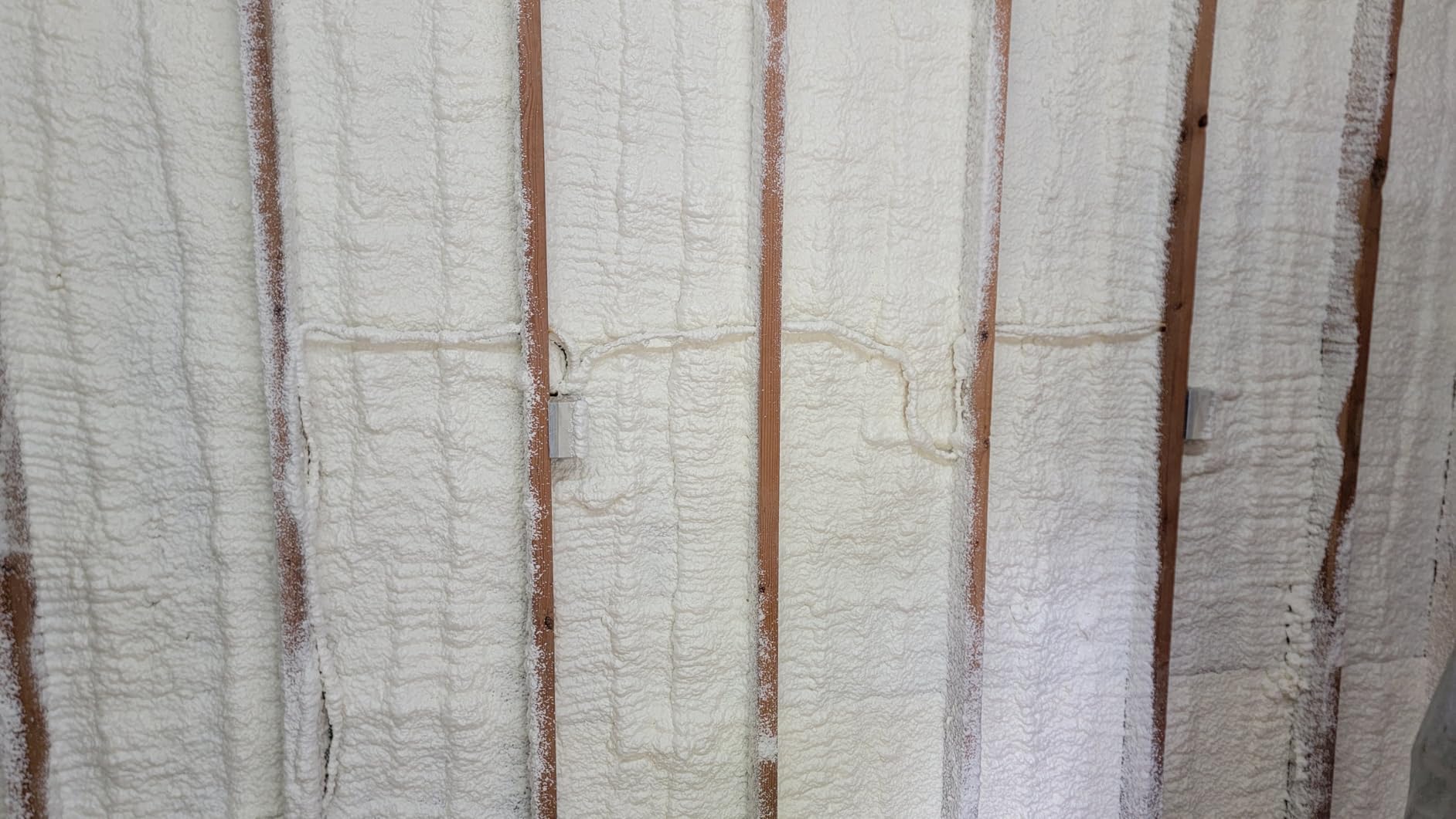 Kraken Bond Fastcoat Fire Rated Spray Foam Insulation Kit Closed Cell in a Can 240 sq ft (12x27.1 oz.) (R-Value 11.32 / 2in) - Spray Foam for Garage Door, Attic, Wall Gun & Cleaner Included, 12 Pack customer photo 2