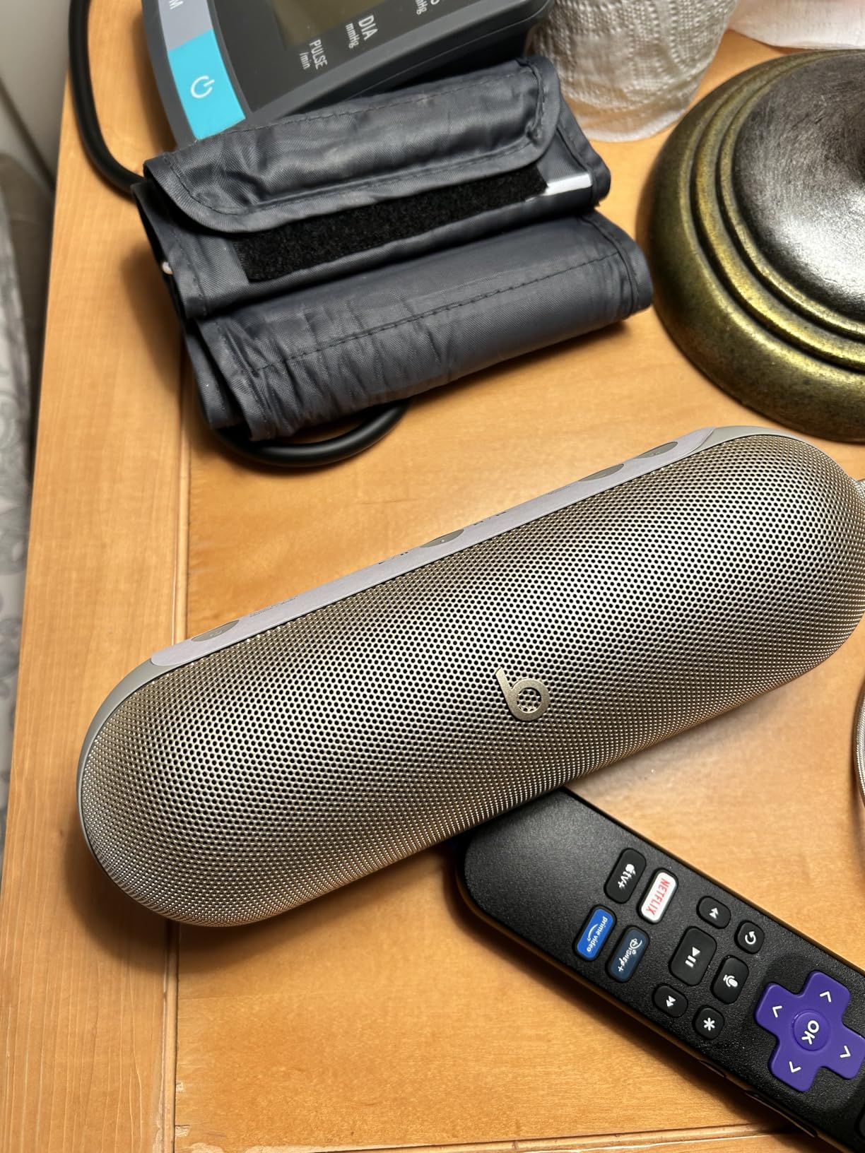 Beats Pill - Portable Bluetooth Speaker - Up to 24H Battery Life, Water Resistant, Bluetooth, Apple & Android Compatible, Seriously Loud Sound for Home, Outdoor and Travel - Champagne Gold customer photo 2
