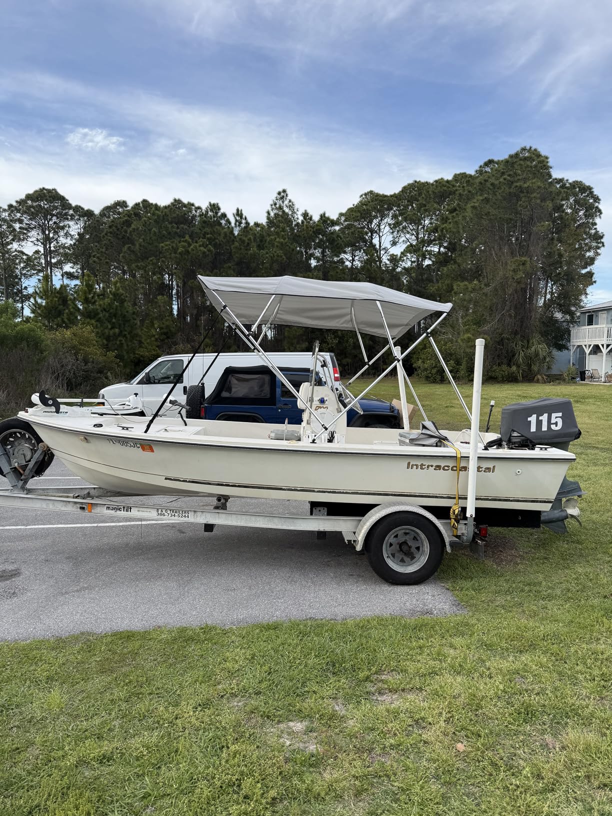 VEVOR 3 Bow Bimini Top Boat Cover, 600D Polyester Canopy with 1