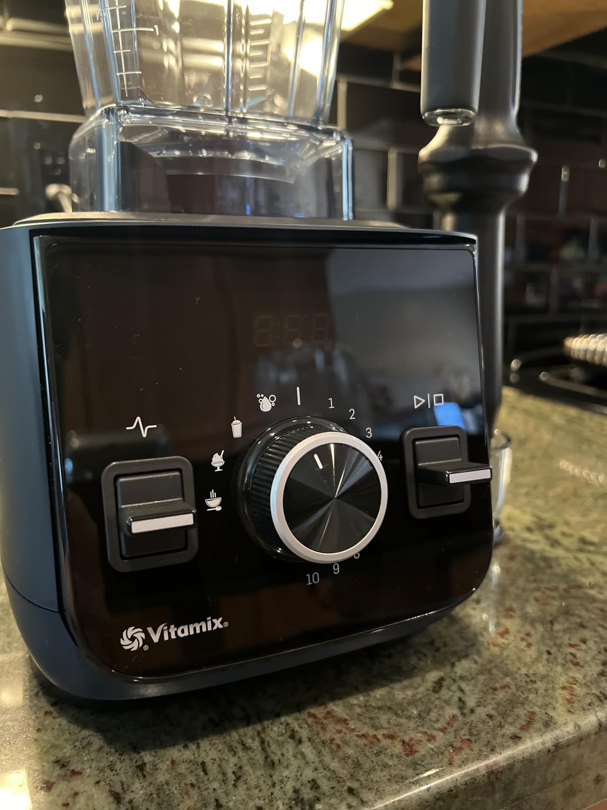 Vitamix Ascent X2 Blender with Three Blending Programs, Self-Cleaning Program, 48 Oz Container, Shadow Black customer photo 2