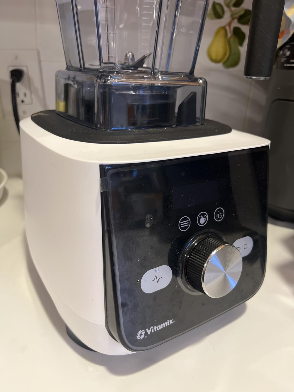 Vitamix Ascent X5 Blender with 10 Blending Programs, Self-Cleaning Program, 48 Oz Container, Graphite Metal Finish customer photo 2