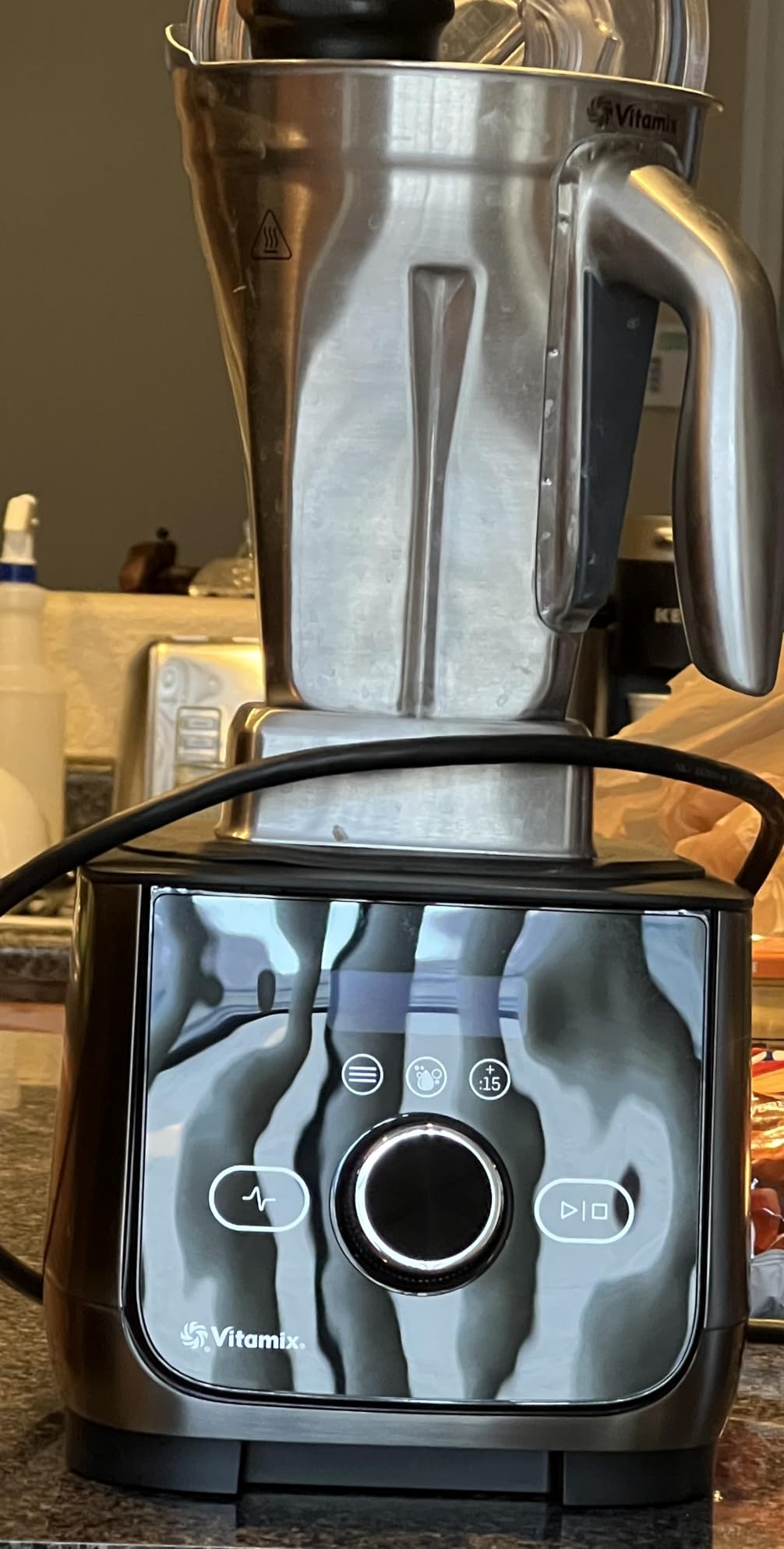 Vitamix Ascent X4 Blender with Five Blending Programs, Self-Cleaning Program, 48 Oz Container, Brushed Stainless customer photo 1