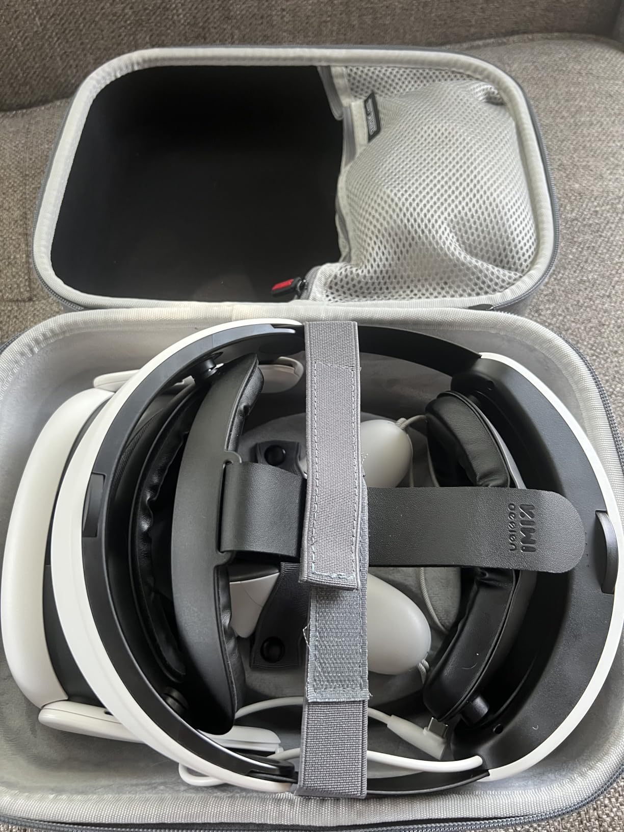 Large Carrying Case for Meta Quest 3S/3, Hard Travel Case Compatible With BOBOVR S3 Pro/KIWI Design Battery Head Strap, Controller and Accessory customer photo 1