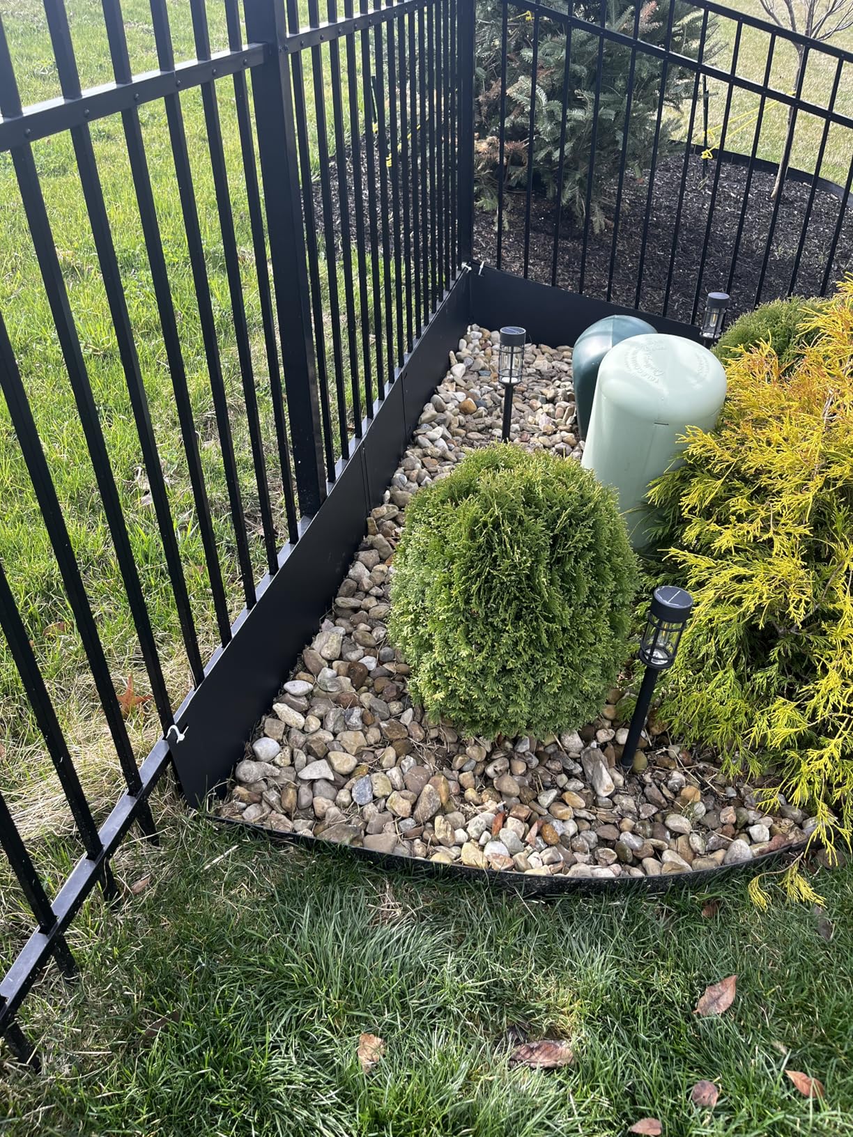 Metal Landscape Edging 6-Pack, Galvanized Steel Garden Edging - 40