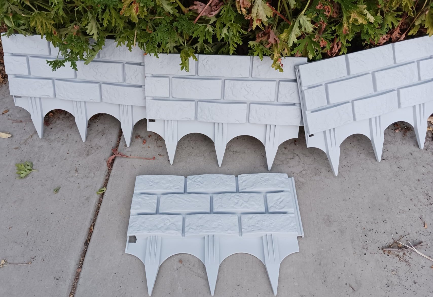Landical 8 Pcs Imitation Stone Garden Fence, Faux Stone Retaining Wall Look Garden Bricks Border with Ground Stakes, 17.3 x 12.6 in Gray Plastic Edging Blocks for Flower Beds, Lawn, Mulch (Gray) customer photo 1