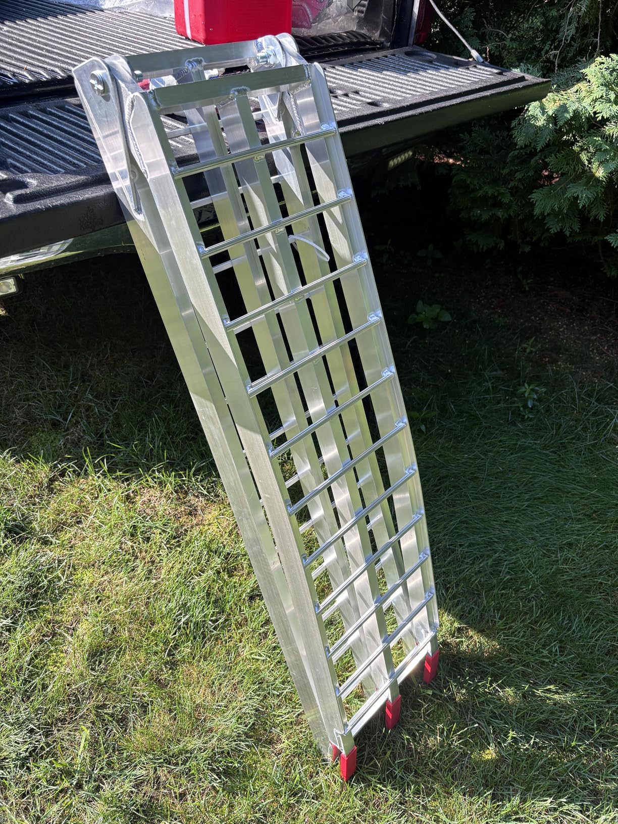Aluminum Folding Loading Ramps, 1800 lbs Capacity Truck Ramps for Pickup Trucks Bed, Trailers Ramp with Load Straps for ATV/UTV, Motorcycles, Lawn Mowers, Golf Carts, 2Pcs, 90