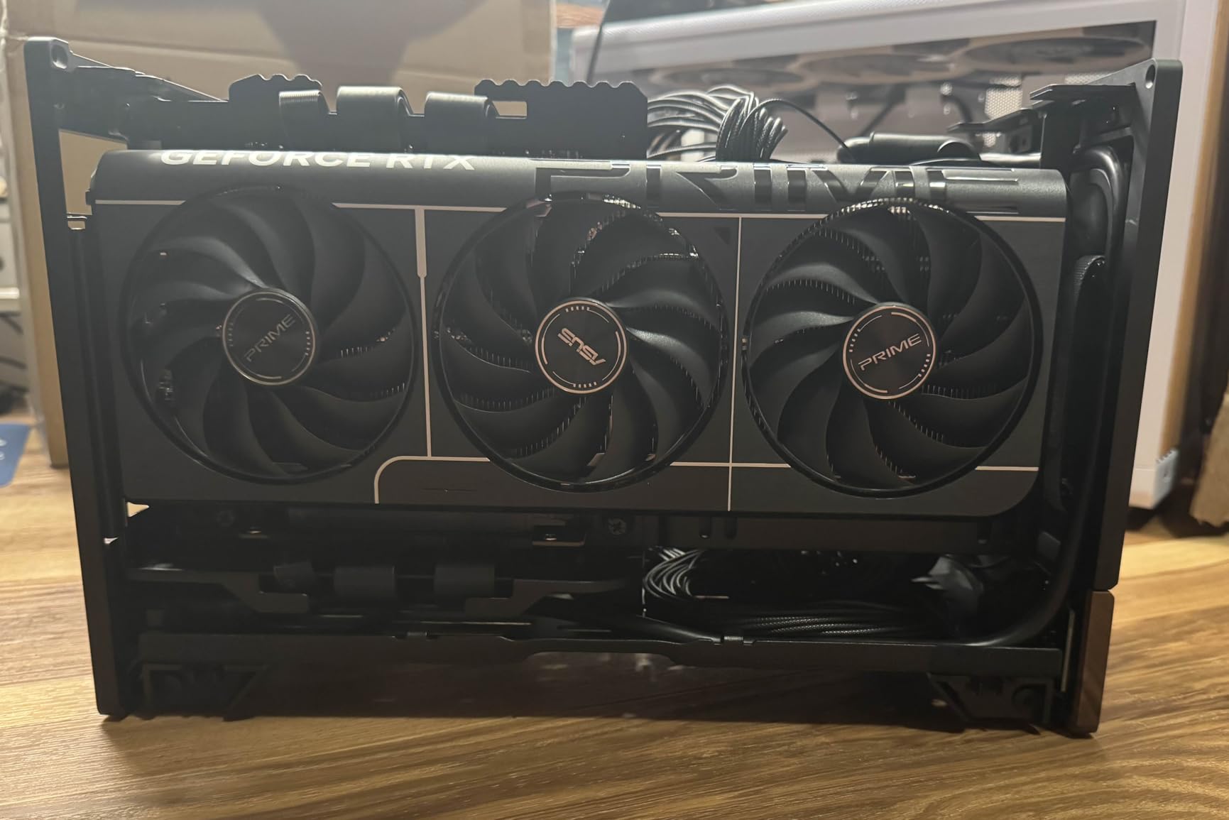 ASUS SFF-Ready Prime GeForce RTX 5080 OC Edition 16GB GDDR7 Graphics Card (PCIe 5.0, HDMI/DP 2.1, 2.5-Slot, Axial-tech Fans, Vapor Chamber, Dual BIOS) customer photo 2