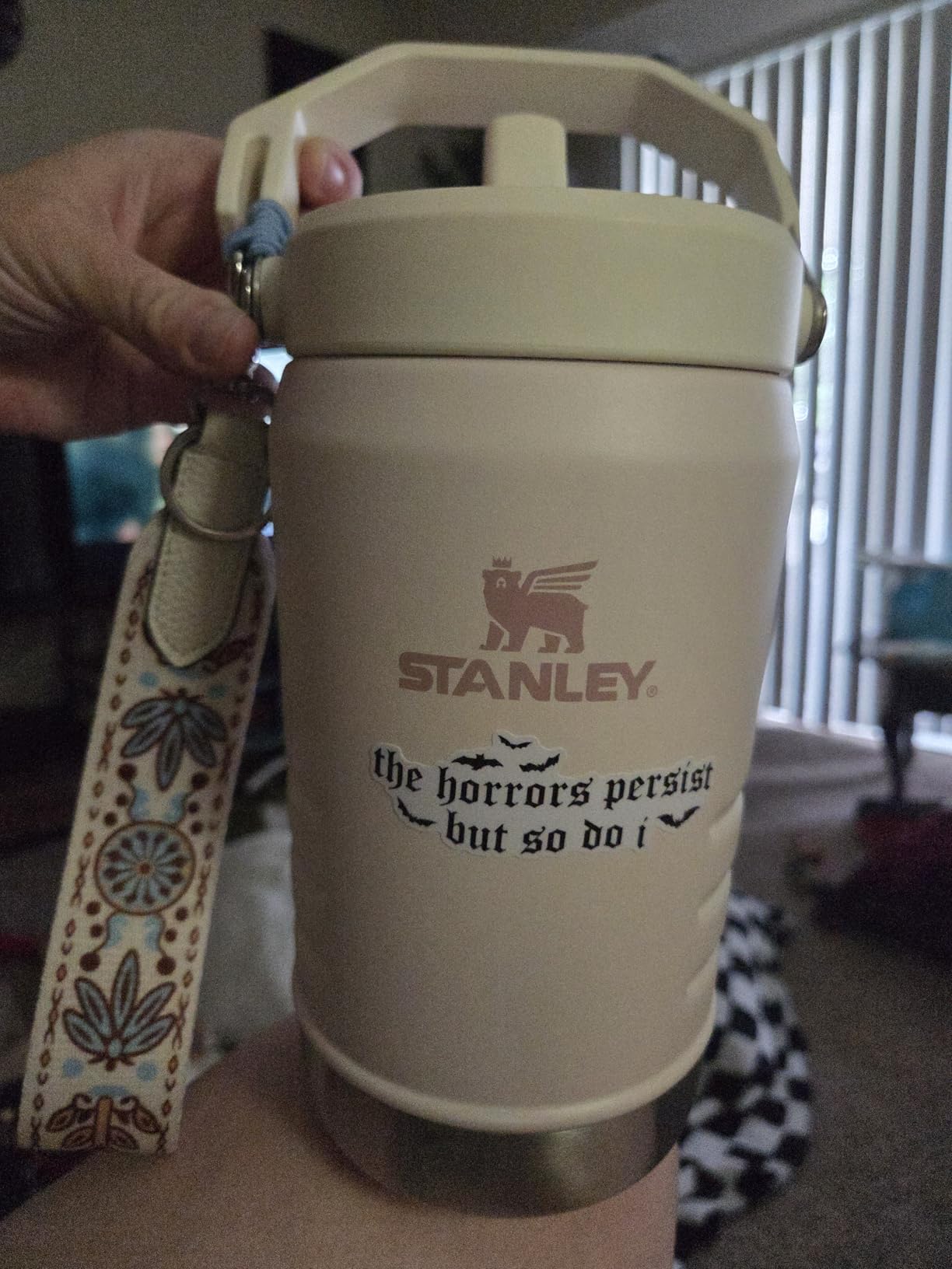 IceFlow 2.0 Flip Straw Jug with Handle 96 oz | Twist On Lid and Flip Up Straw | Leakproof for Travel and Sports | Insulated Stainless Steel | BPA-Free | Frost customer photo 1