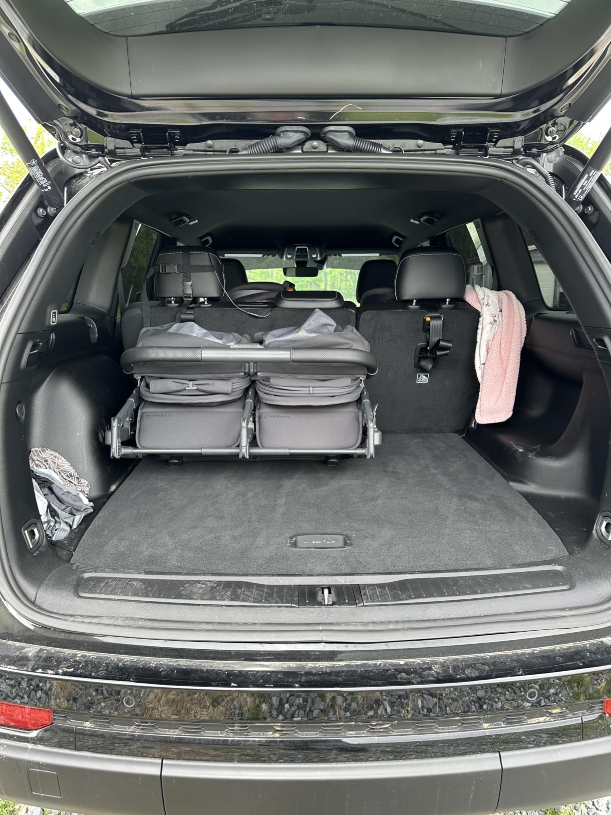 UPPAbaby Minu Duo Side-by-Side Double Stroller - Lightweight + Compact Design for Travel - Easy Fold - From Birth to Toddler - Independent Recline - Greyson (Charcoal Melange/Carbon Frame/Saddle Leather) customer photo 2