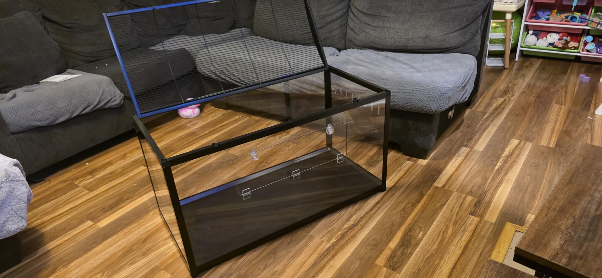 VEVOR Hamster Cage, 360-Degree Viewing Transparent Hamster Habitats, Small Animal Cage, 22.8 x 15 x 21.3 in, Ventilated Pet Mouse Cages with Water Bottle customer photo 2