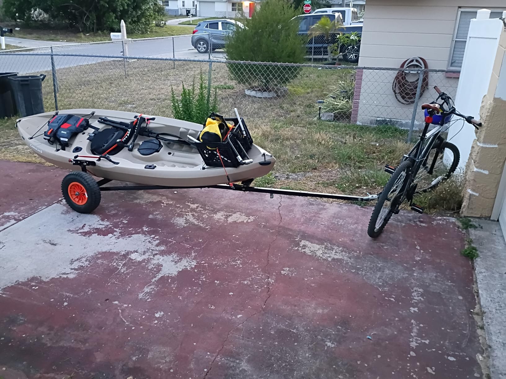 VEVOR Boat Trailer Dolly, 420lbs Load Capacity, Carbon Steel Trailer Mover with Adjustable Length, 15.7 in Pneumatic Tires and Nonslip Support Bracket, for Moving Kayak Motorboat Fishing Boat customer photo 2