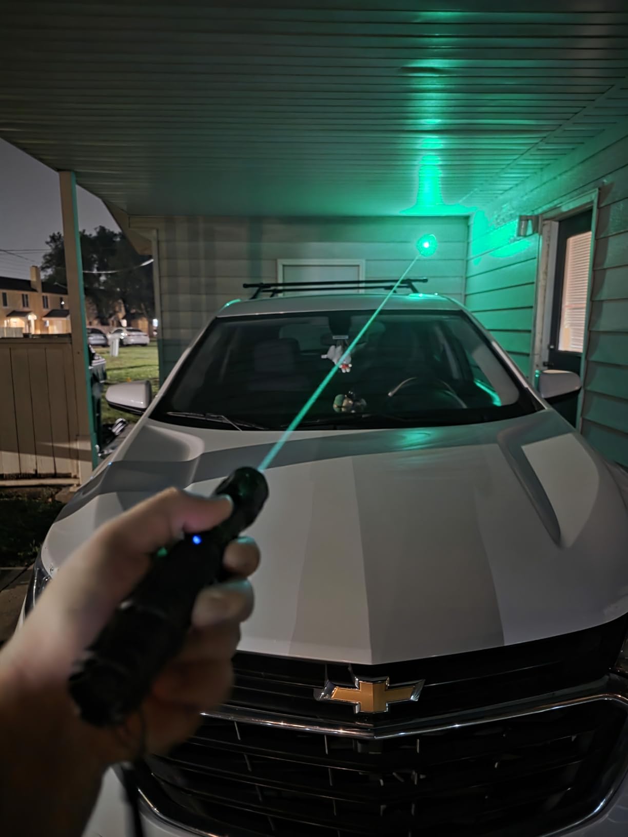Damflew Green Laser Pointer High Power - Long Range Rechargeable Laser Beam, USB Charging for Hiking, Presentations & Outdoor Use (Professional-Grade Green Light) customer photo 2