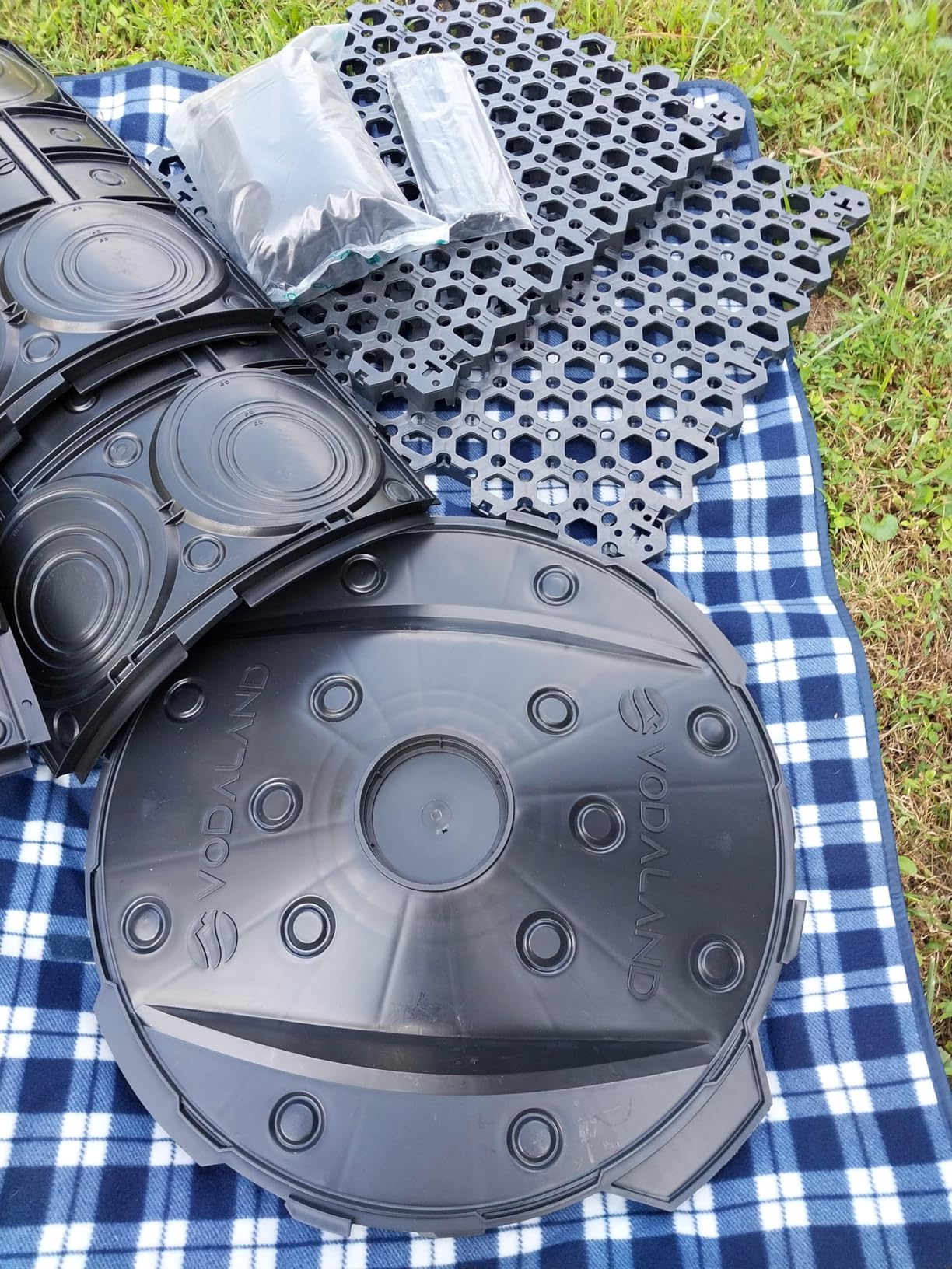 Vodaland Easy Stormwater Dry Well - Heavy-Duty Modular Drainage Solution with Reinforced Panels, Prevents Flooding & Promotes Groundwater Recharge, Rain Collection, Ideal for Yards & Commercial Use customer photo 2