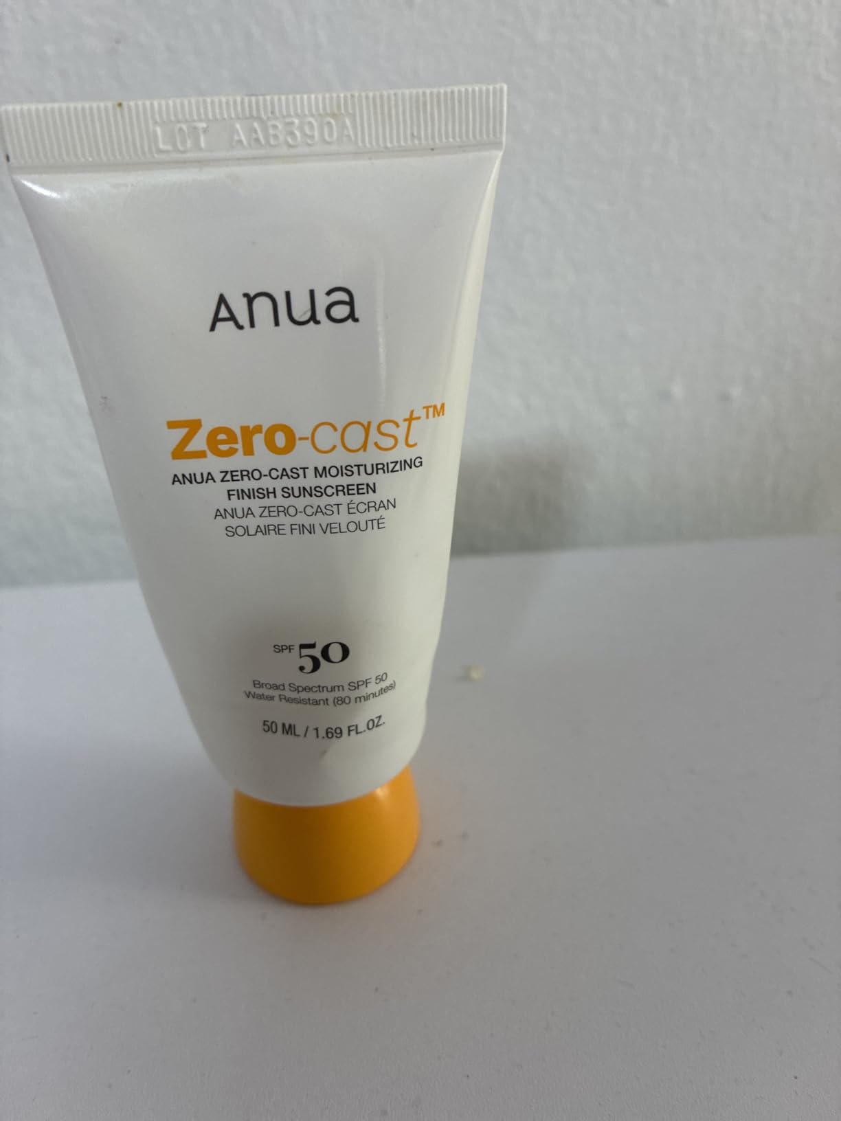 Anua Zero-Cast Moisturizing Sunscreen SPF 50, Glow Natural Sunscreen for Face, No White Cast, Hyaluronic Acid, Niacinamide, Oil-Free, Korean Skincare, 1.69 fl oz customer photo 1