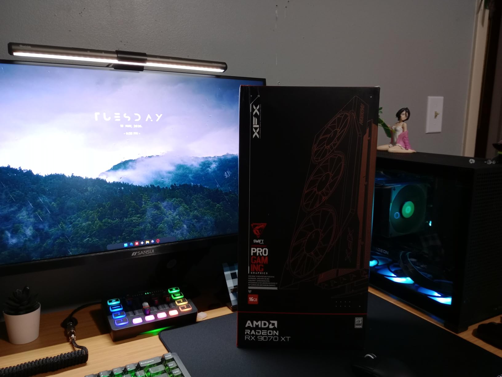 XFX Swift AMD Radeon RX 9070 XT Triple Fan Gaming Edition Graphics Card (16GB GDDR6, HDMI 3xDP, RDNA 4) customer photo 2