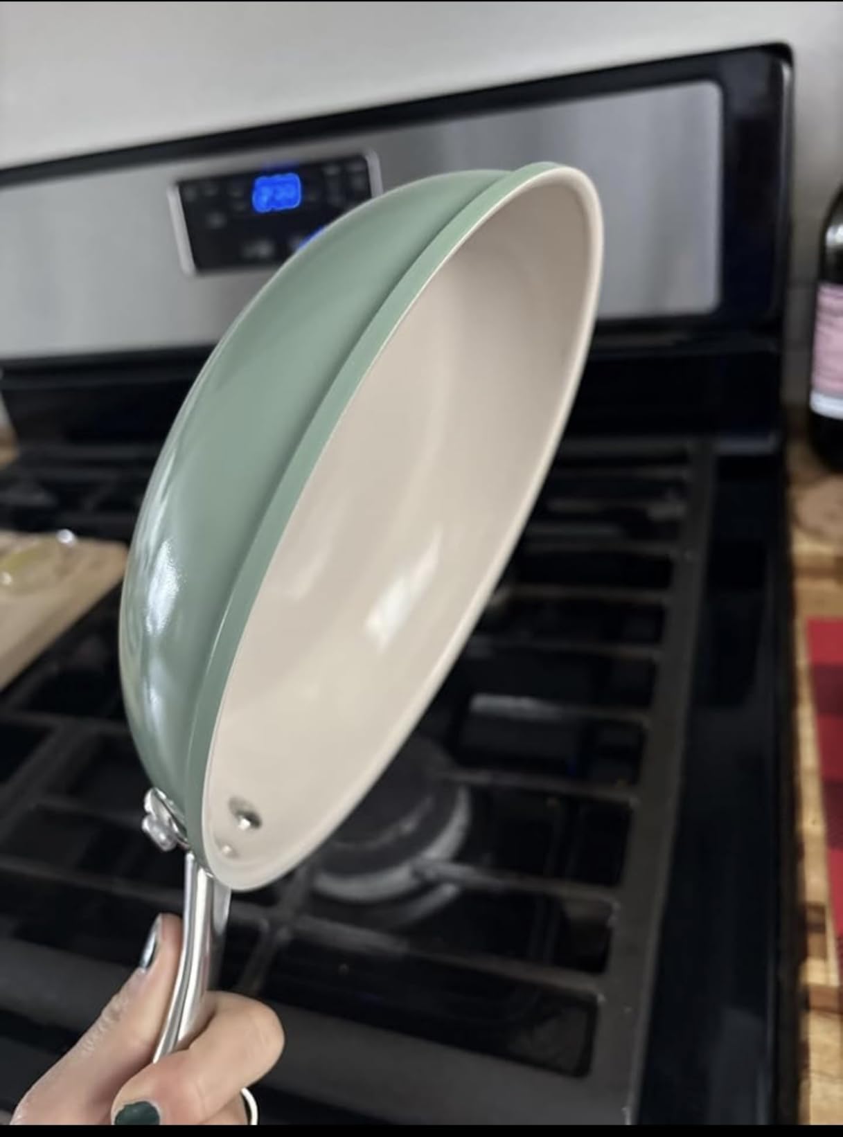 Redchef Ceramic Non Stick Egg Pans, Nonstick Frying Pan Skillet, 8 inch Cooking Pan Non Toxic with Stay Cool Handle for Induction, PTFE & PFAS & PFOA Free, Dishwasher/Oven Safe (Blue) customer photo 2
