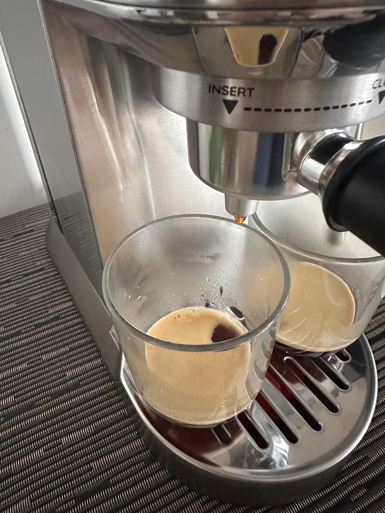 De'Longhi Dedica Duo Compact Espresso Machine - Cold Brew Coffee Maker with Milk Frother Wand for Espresso, Hot & Iced Coffee, Cappuccinos, Lattes & Home Barista Brewing customer photo 1