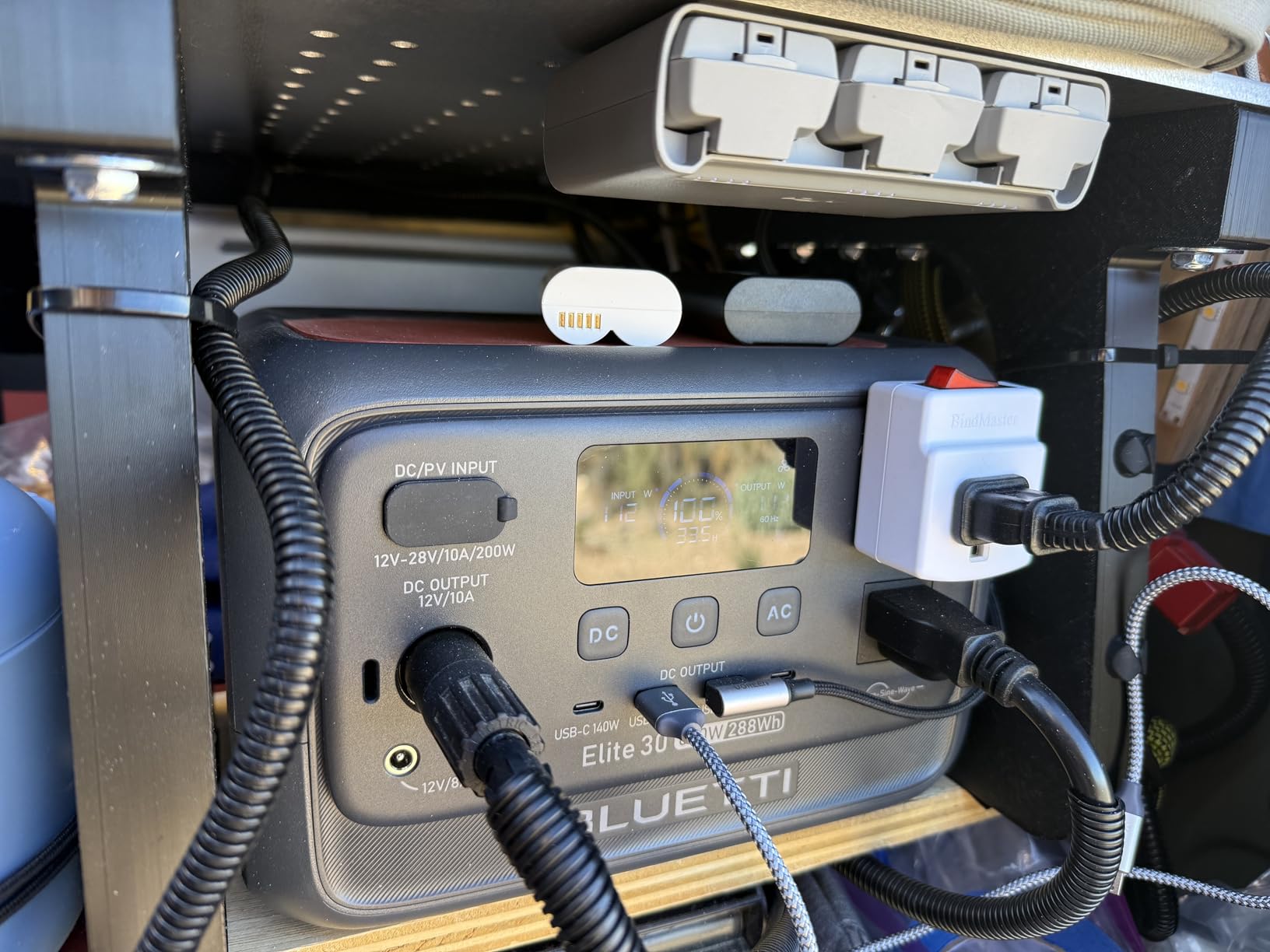 BLUETTI Elite 30 V2 Portable Power Station 600W (Power Lifting 1500W), 288Wh LiFePO4 Battery with 10ms UPS, Emergency Backup Power for Home Blackout customer photo 2