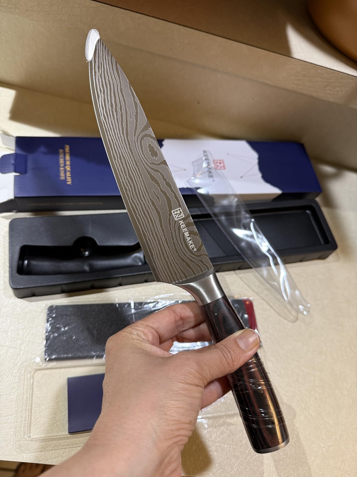 KEEMAKE Chef Knife - 8 Inch High Carbon Stainless Steel Kitchen Knife with Ergonomic Handle, Professional Kitchen Gadgets with Gift Box for Men and Women, Father Day Gifts customer photo 2
